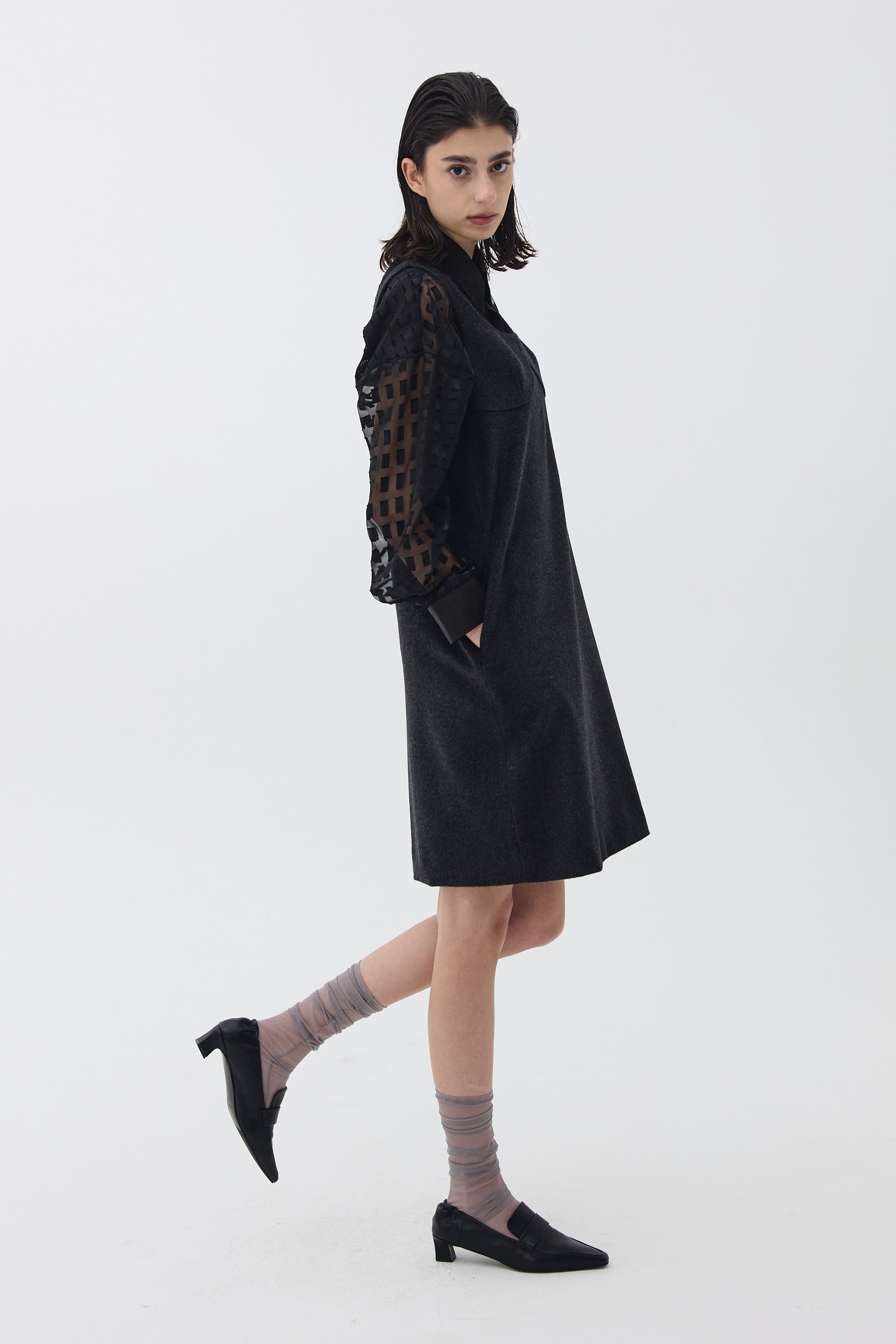 ARC-DETAIL WOOL DRESS_CHARCOAL