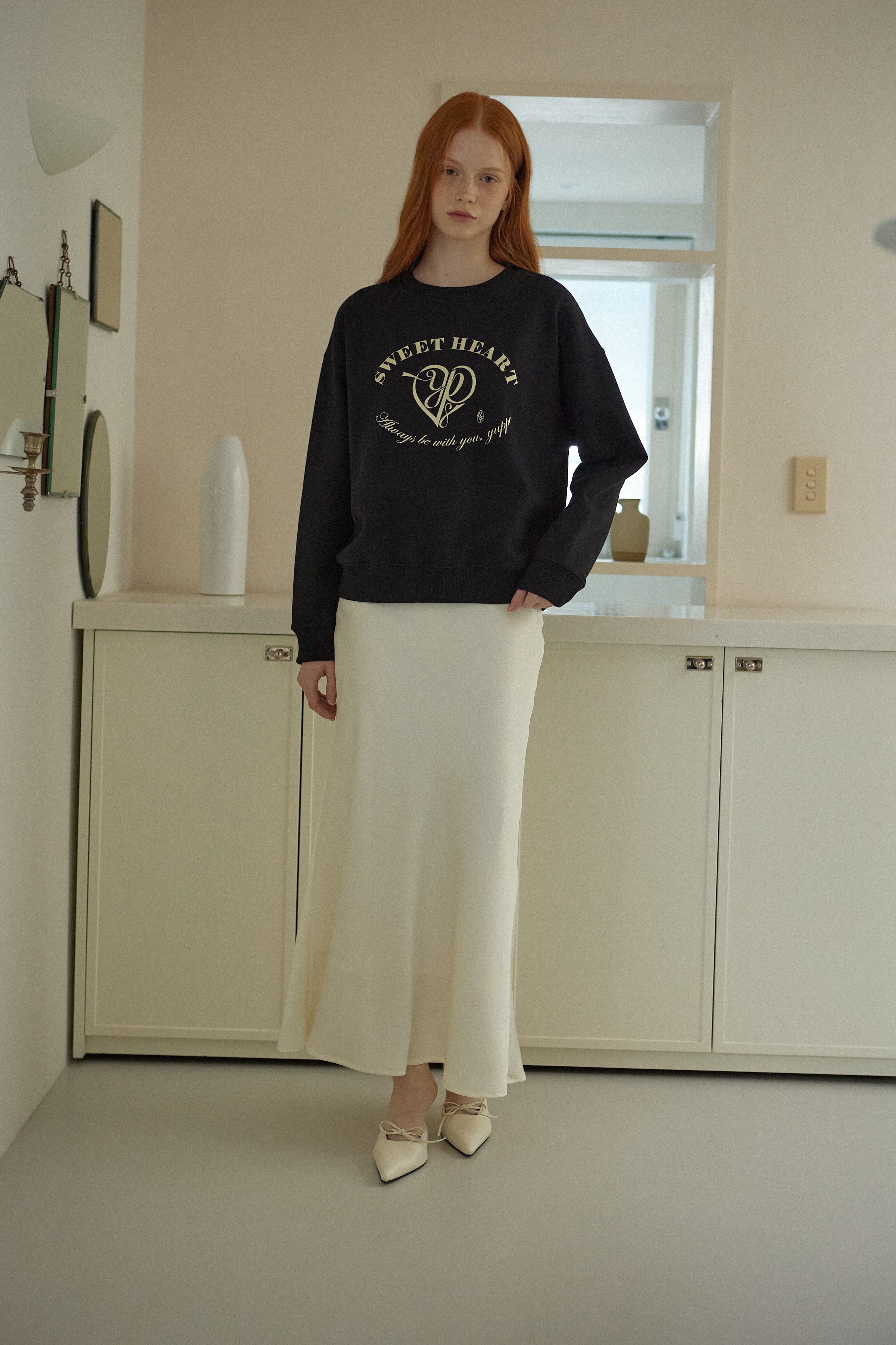 HEART SWEATSHIRT_BLACK