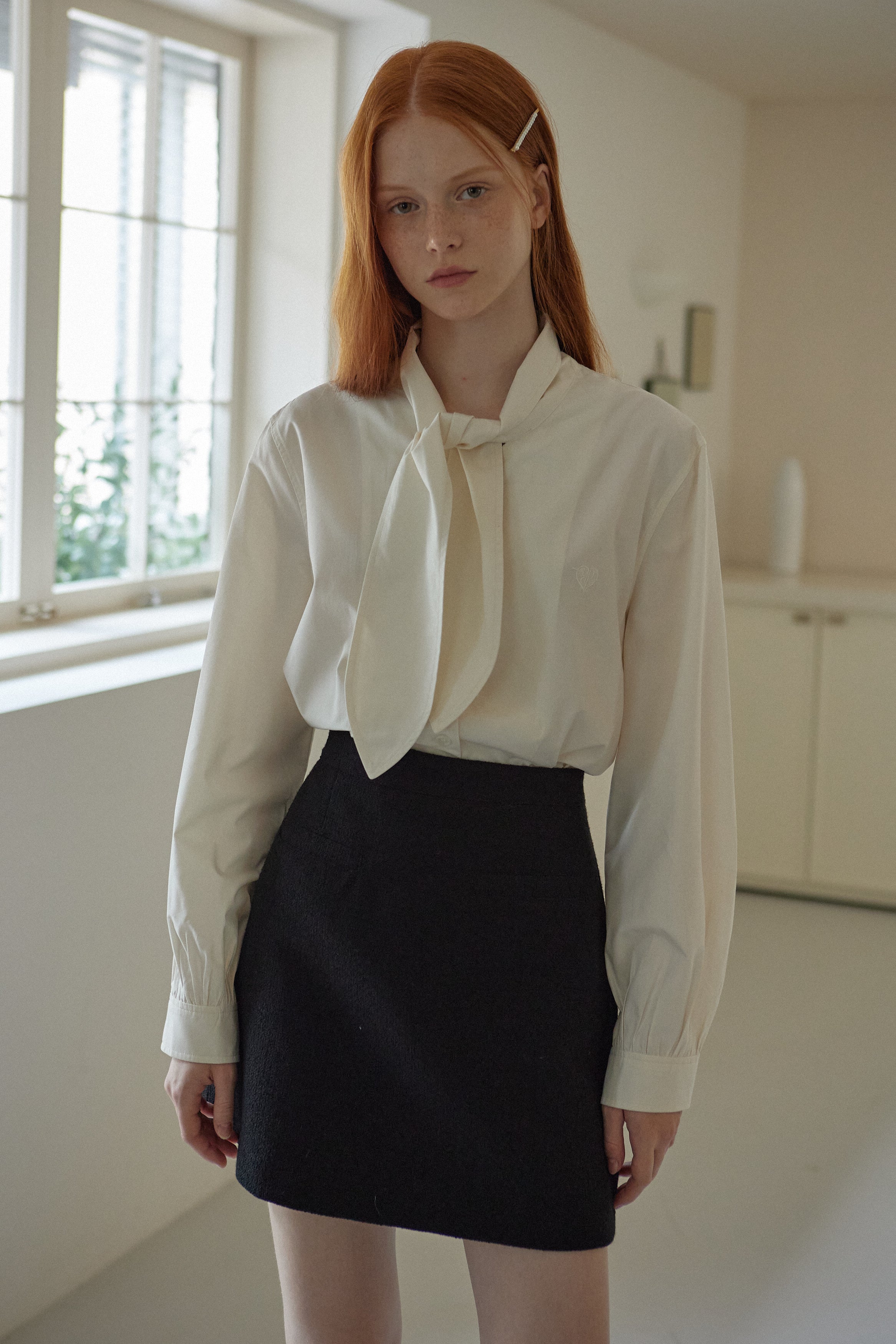 CHEMISE EN COTON AVEC NŒUD_CRÈME