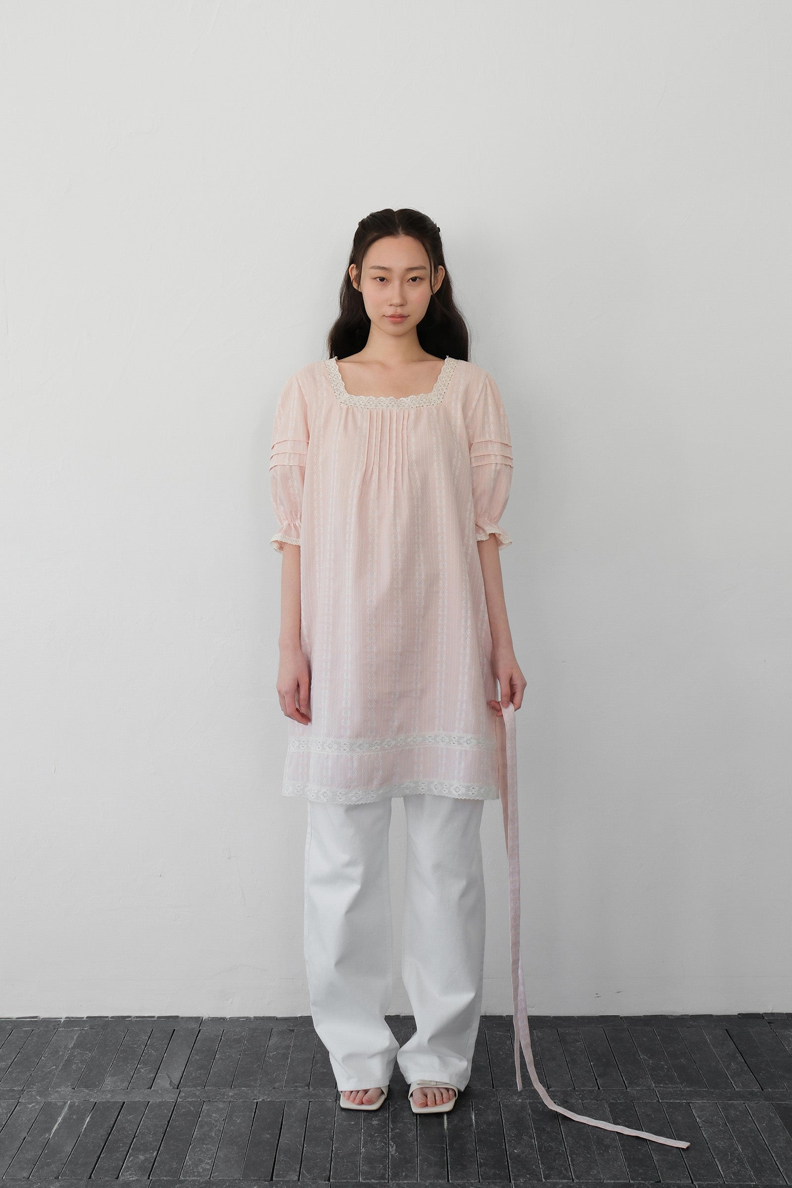 MOUI MORNING LACE DRESS_PINK