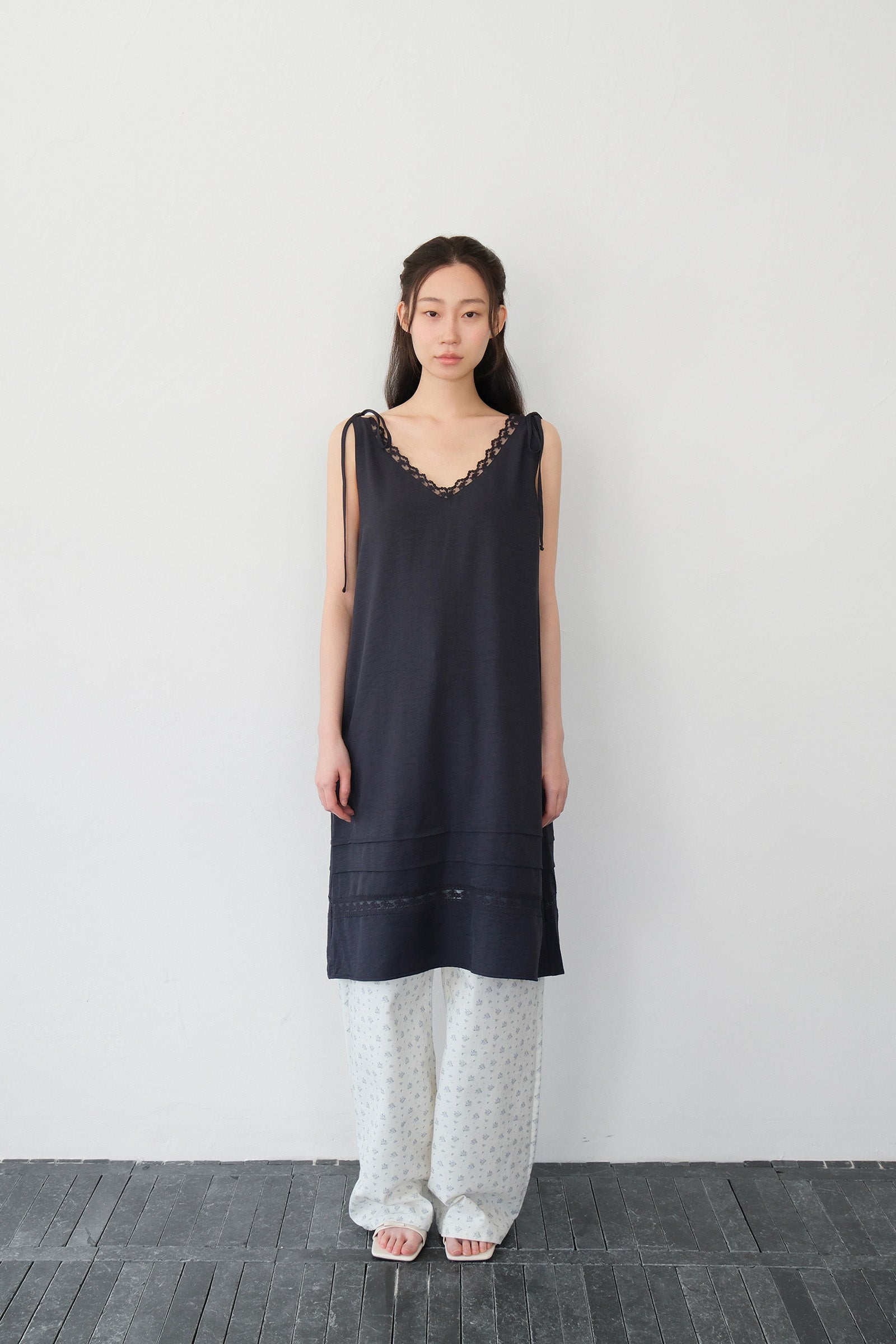 MOUI JAZZ SLEEVELESS DRESS_NAVY