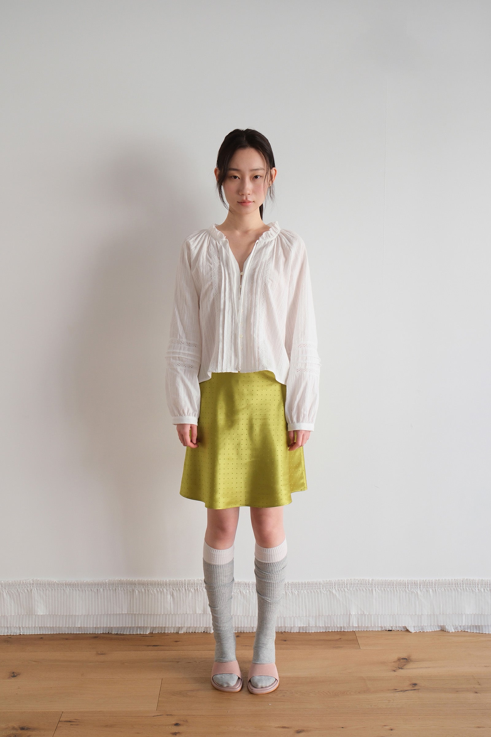 MOUI BELLA V BLOUSE_IVORY