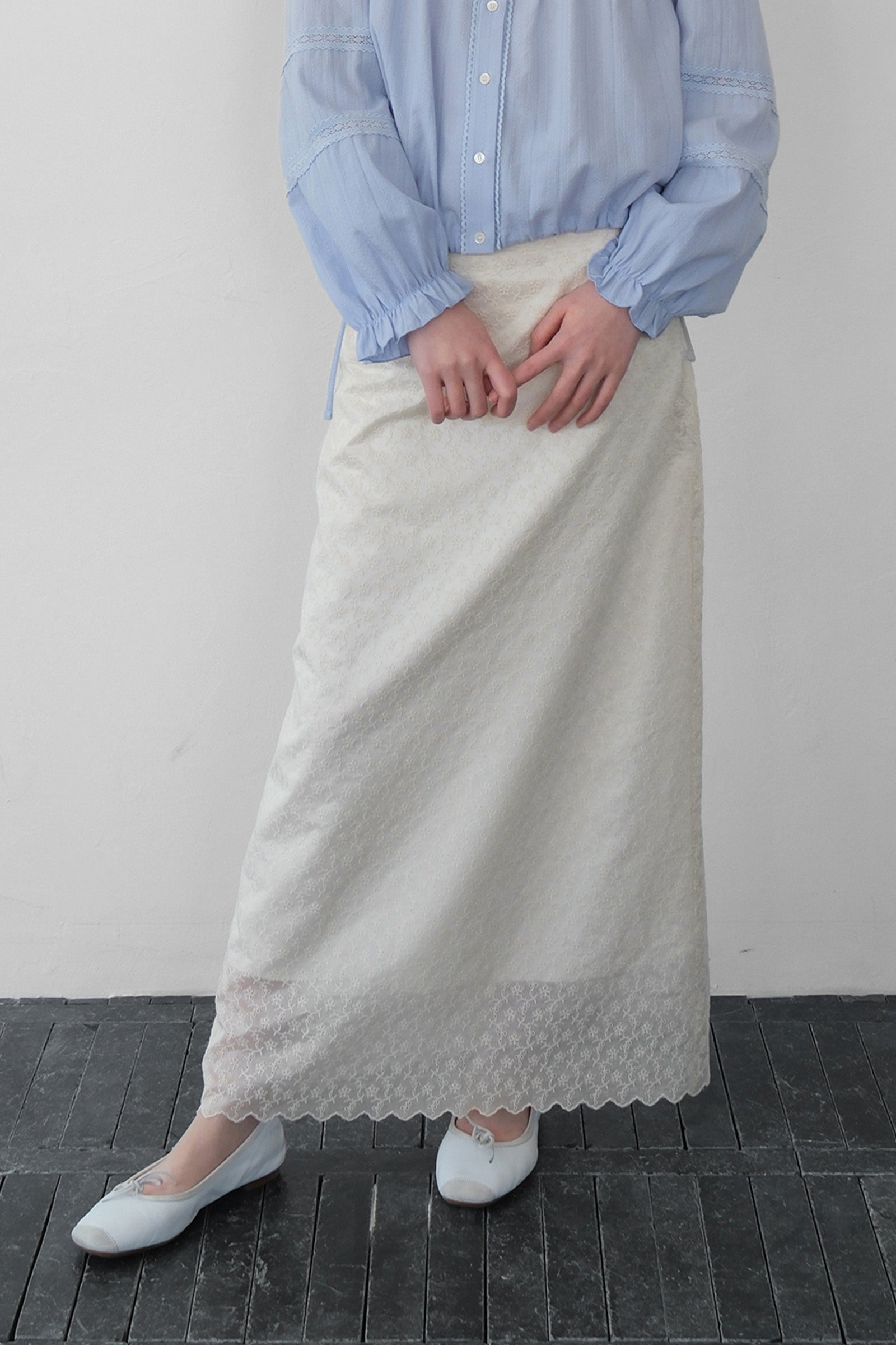 MOUI JUPE EN DENTELLE FESTONNÉE_CRÈME