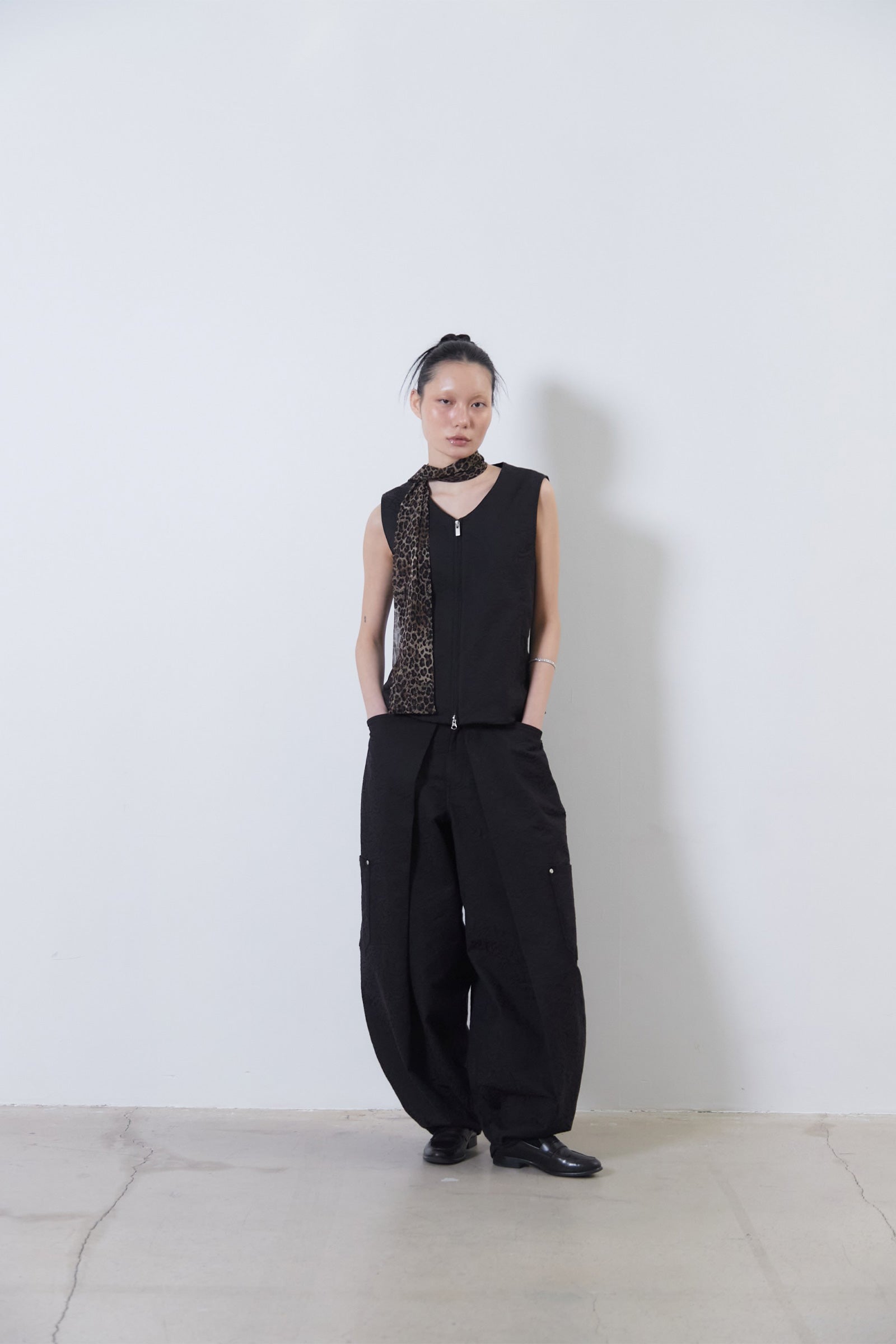 FLOWER JACQUARD BALLOON PANTS_BLACK