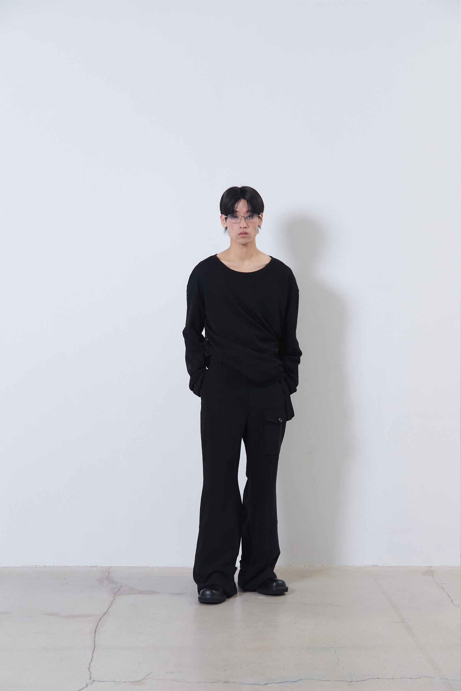25SS BELTED STAINED FLARE POCKET PANTS_BLACK
