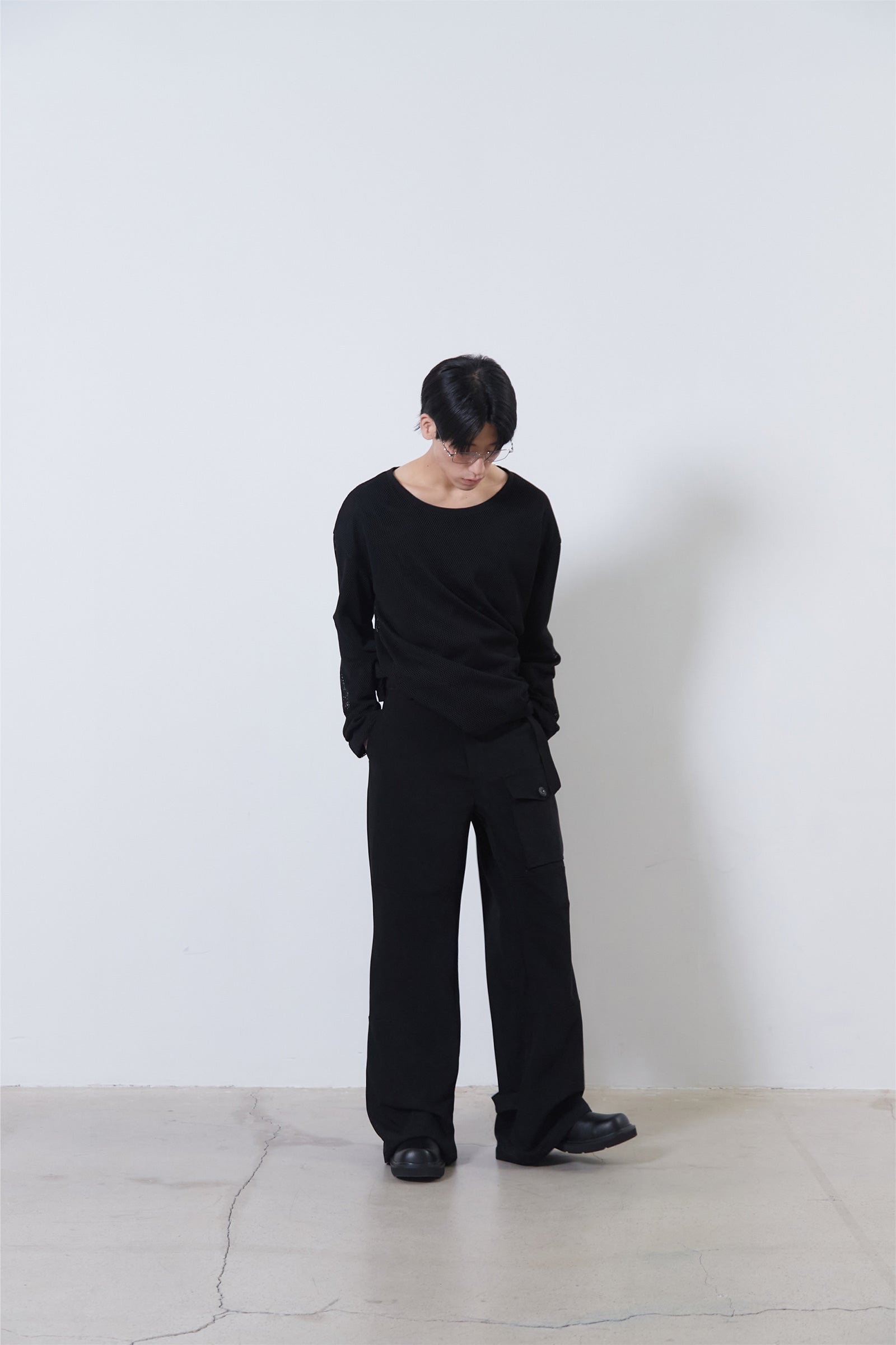 25SS BELTED STAINED FLARE POCKET PANTS_BLACK