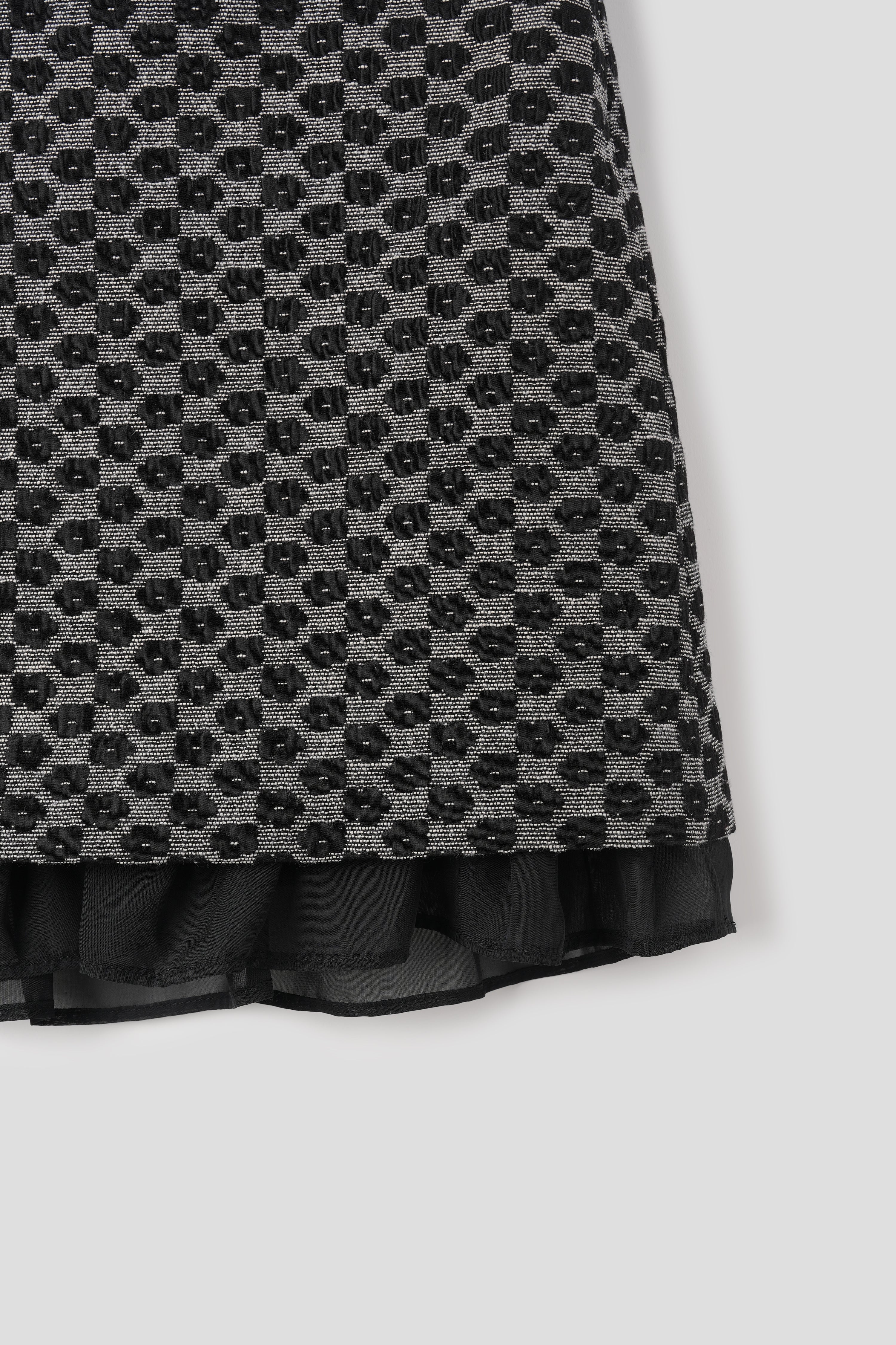 JACQUARD FLOWER SKIRT_BLACK