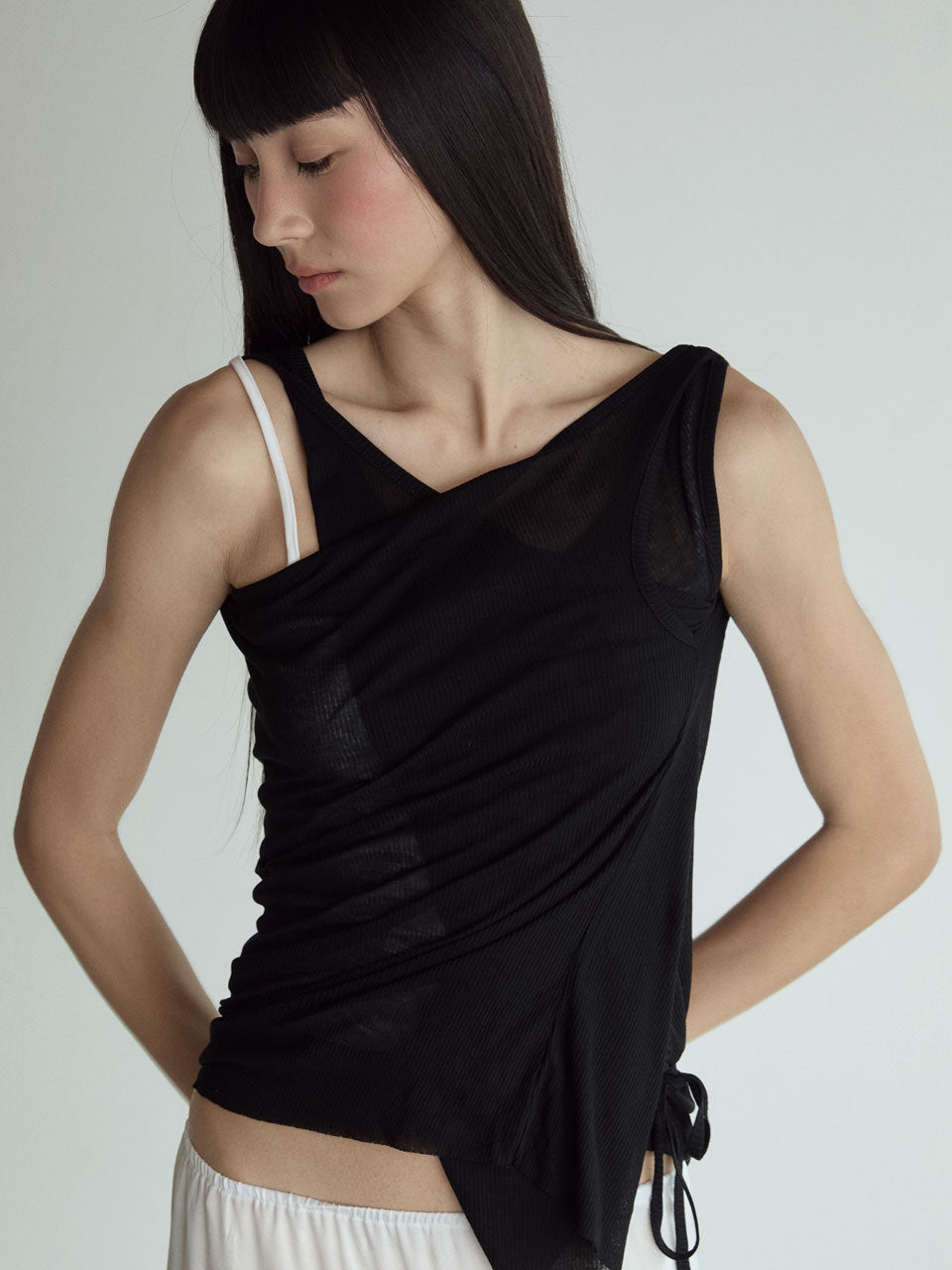 LAYERED SLEEVELESS TOP_ NOIR