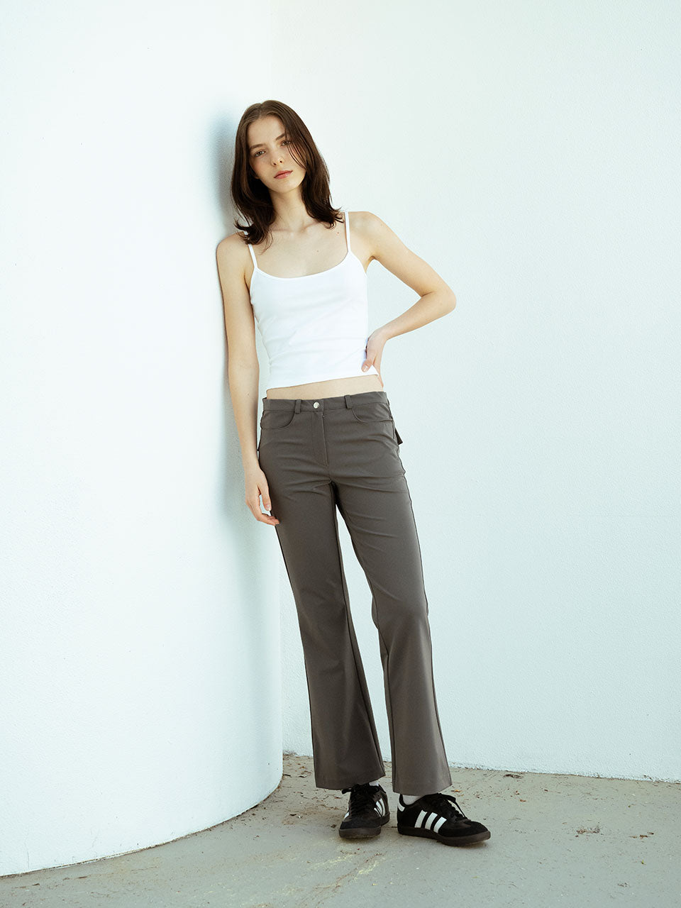 PANTALON BOOTCUT À ŒILLETS_CHARBON
