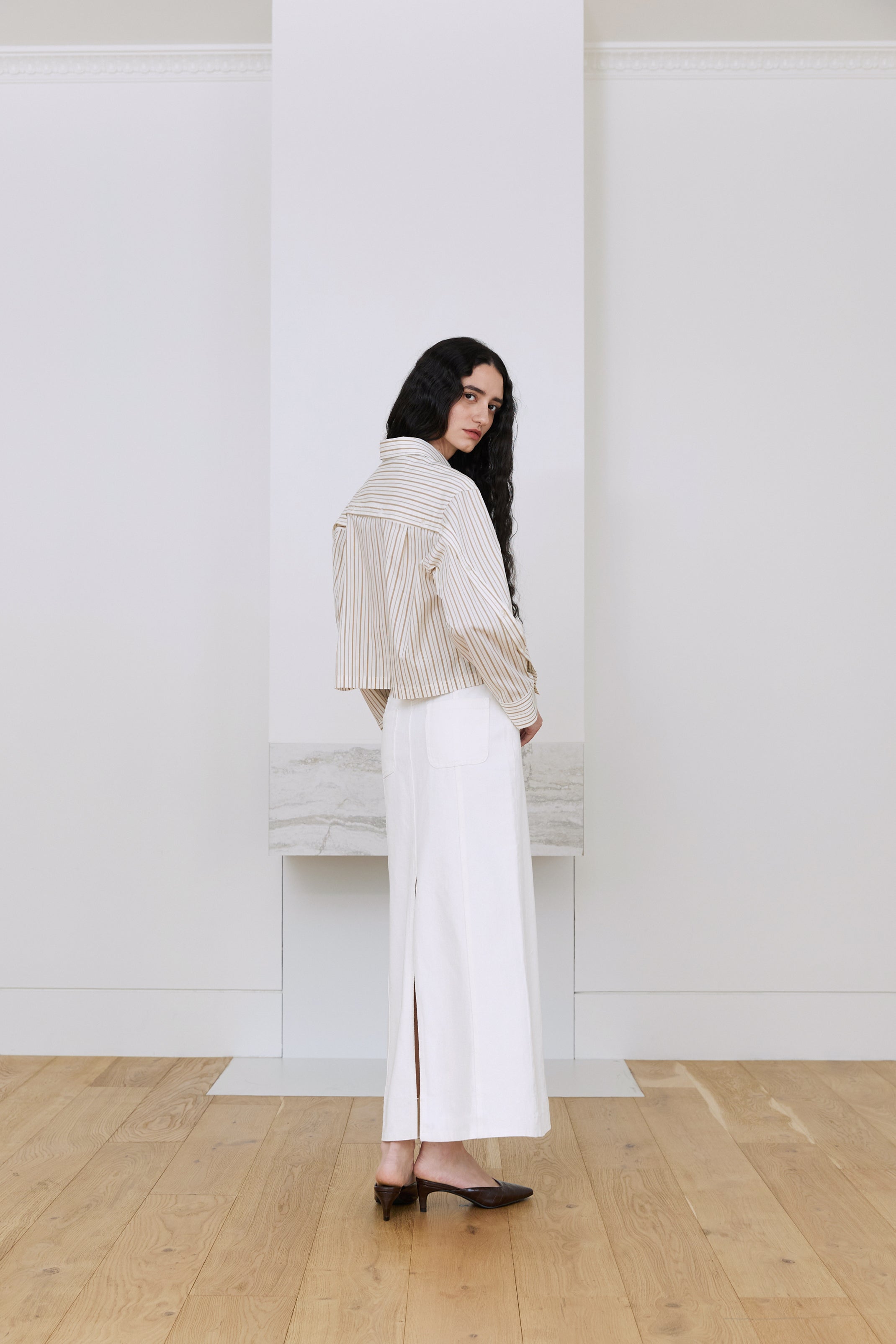 CHEMISE COURTE RAYÉE LOGO R_BEIGE