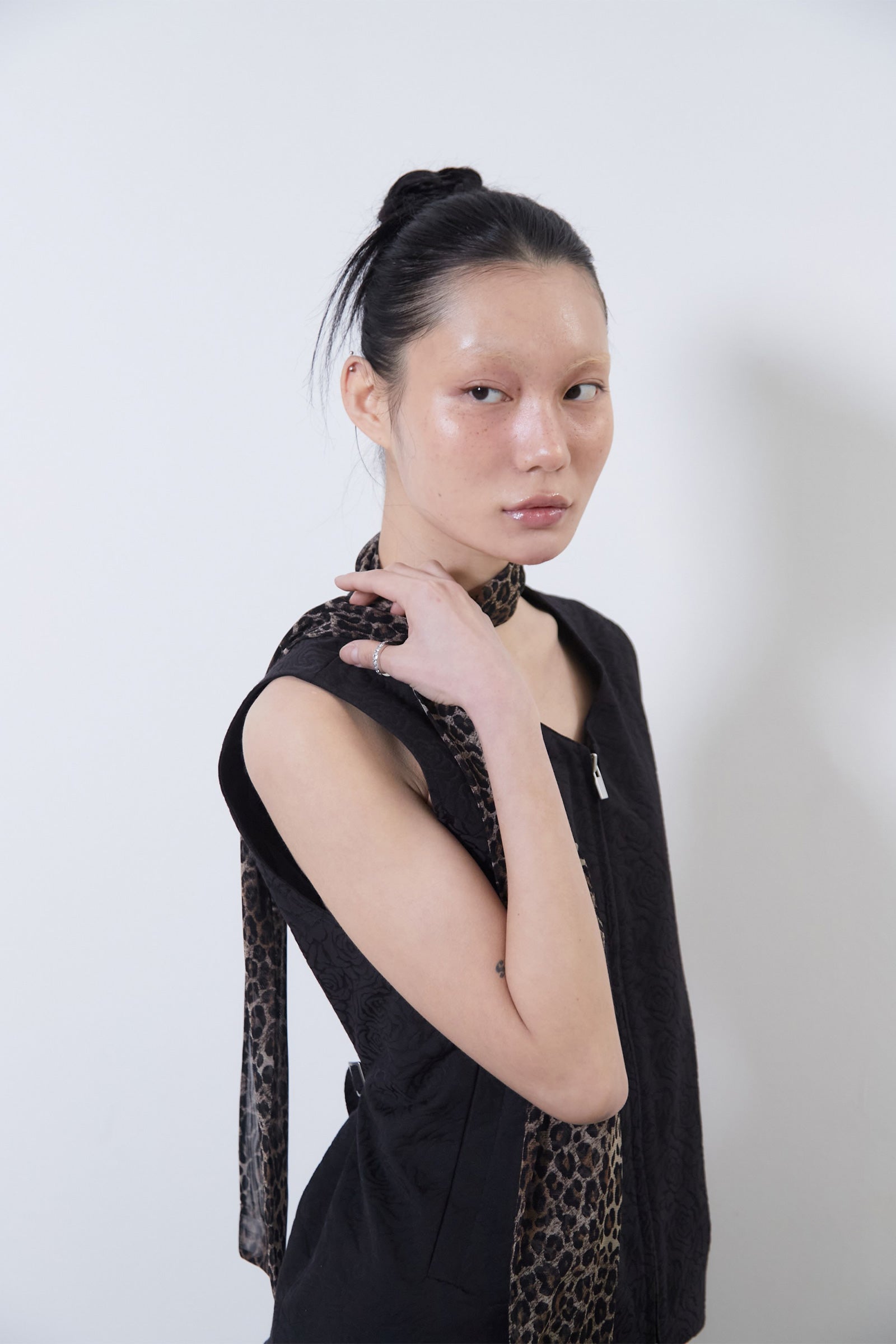 LEOPARD MESH LONG SCARF_LEOPARD
