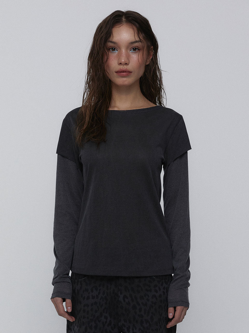 LAYERED LONG SLEEVE TOP_CHARCOAL