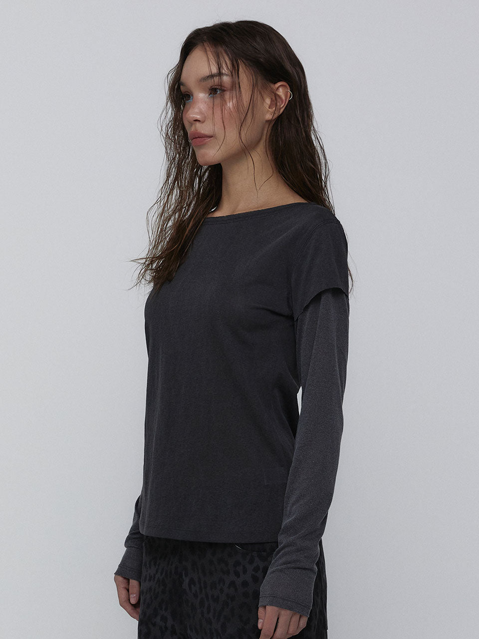 LAYERED LONG SLEEVE TOP_CHARCOAL