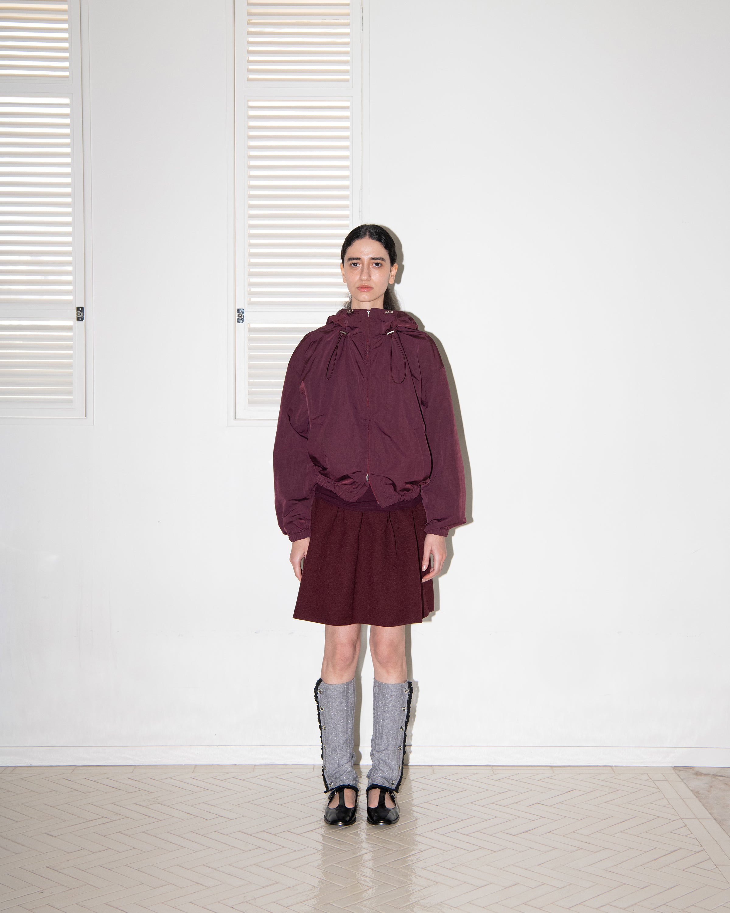 SHIRRING HOODED WINDBREAKER_BOURGOGNE
