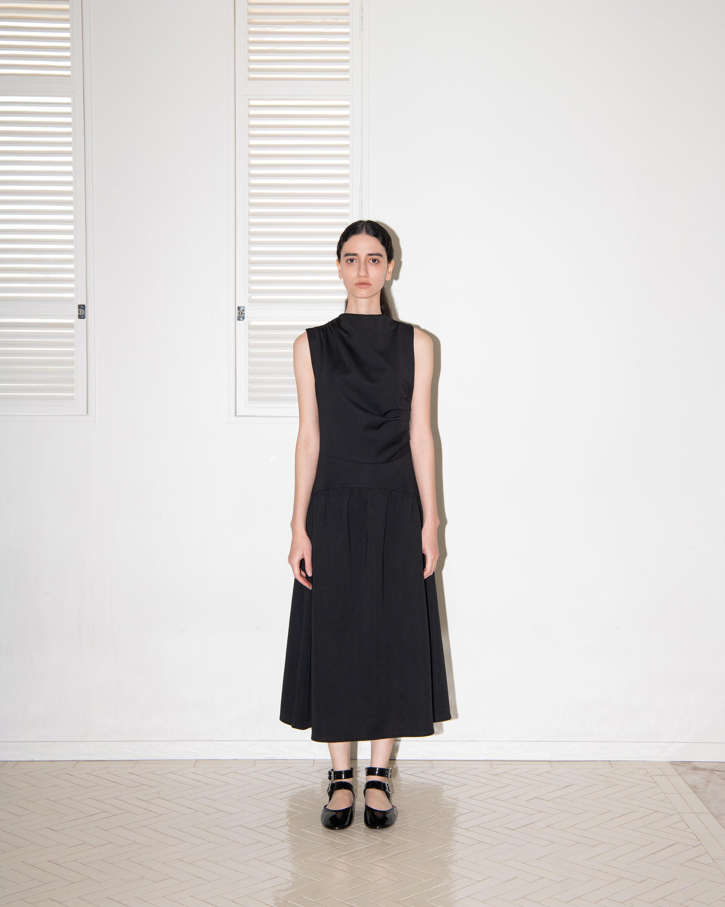 ROBE SLIM DRAPÉE EN JERSEY_NOIR