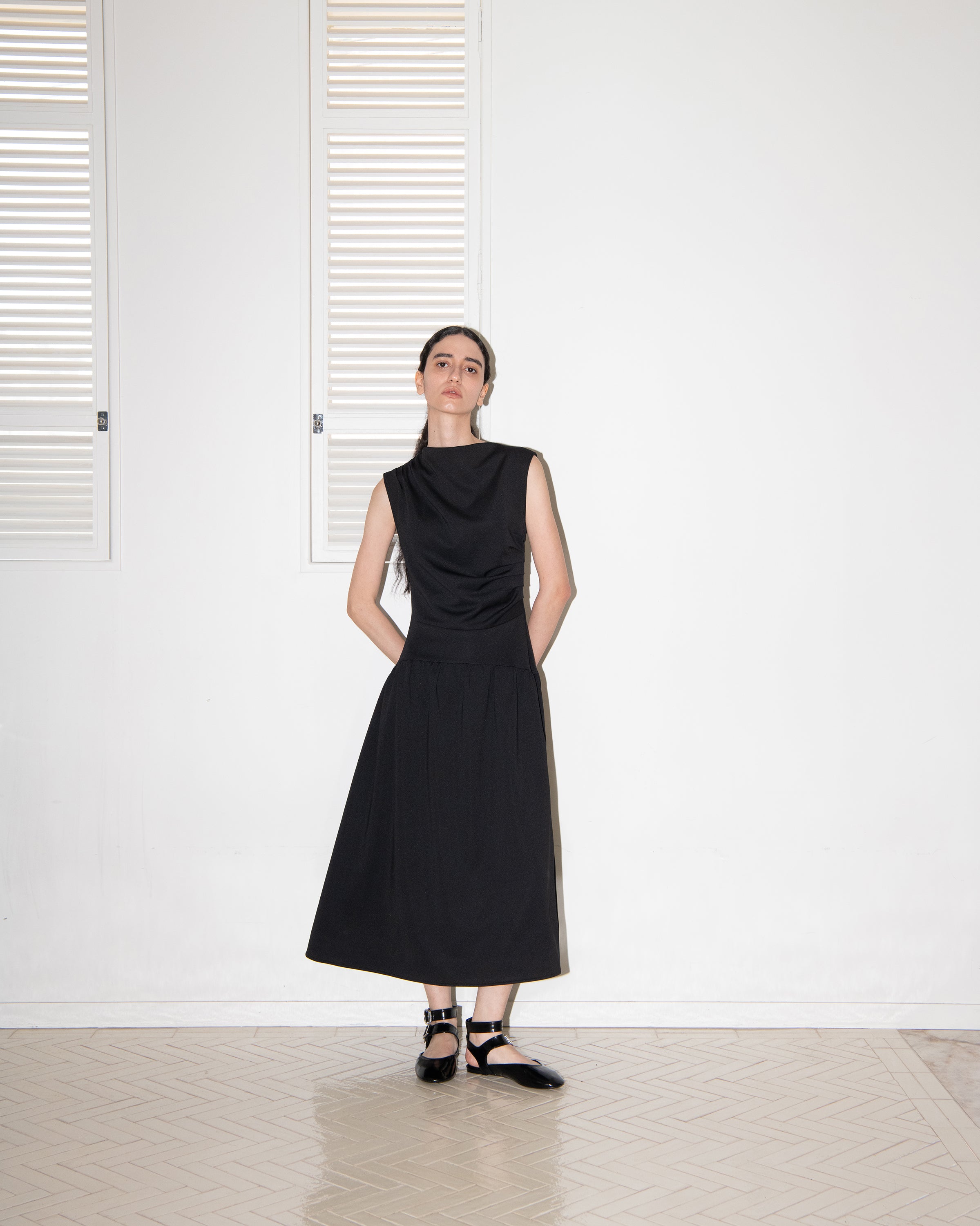 ROBE SLIM DRAPÉE EN JERSEY_NOIR