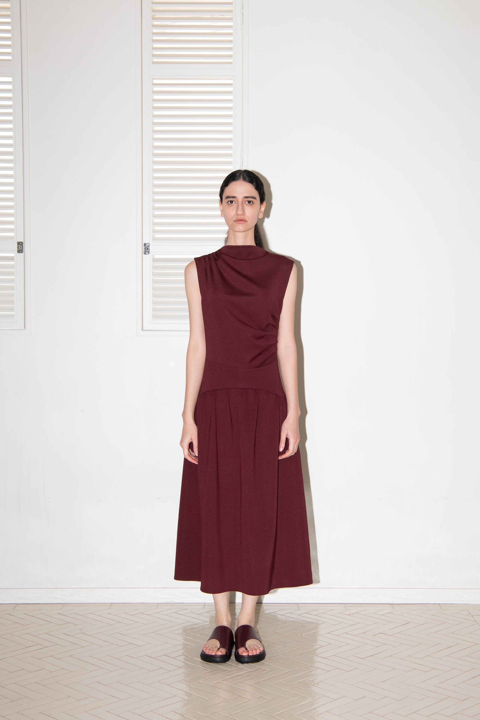 JERSEY DRAPED SLIM DRESS_BURGUNDY