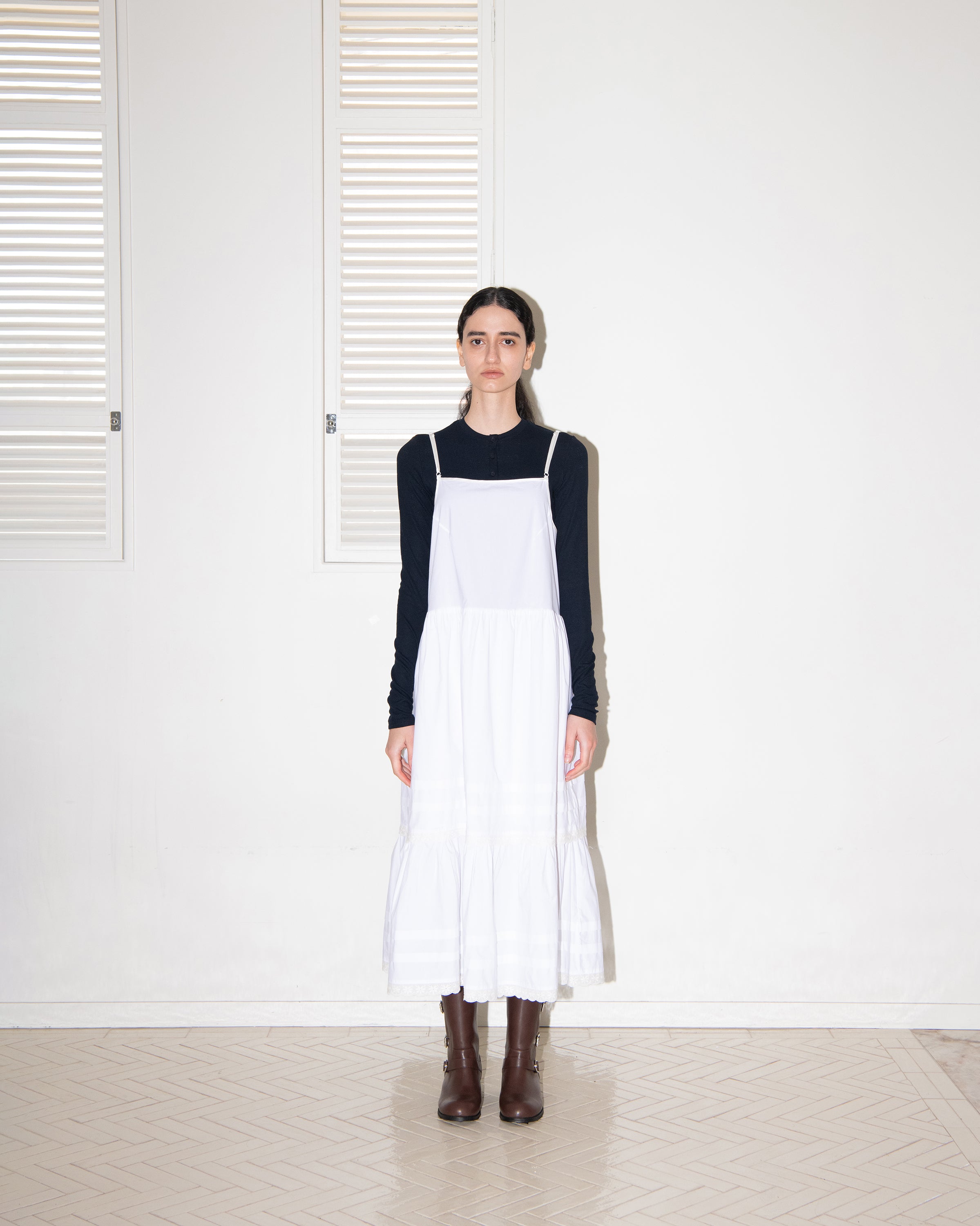 BACK OPEN LACE SHIRRING DRESS_WHITE