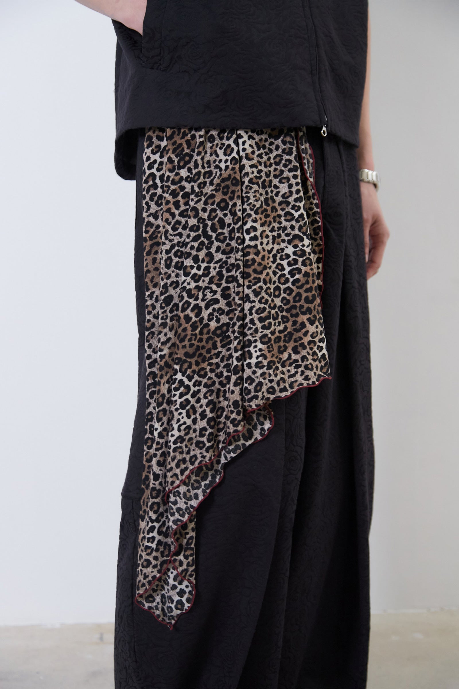 BURGUNDY LEOPARD SQUARE SCARF_LEOPARD