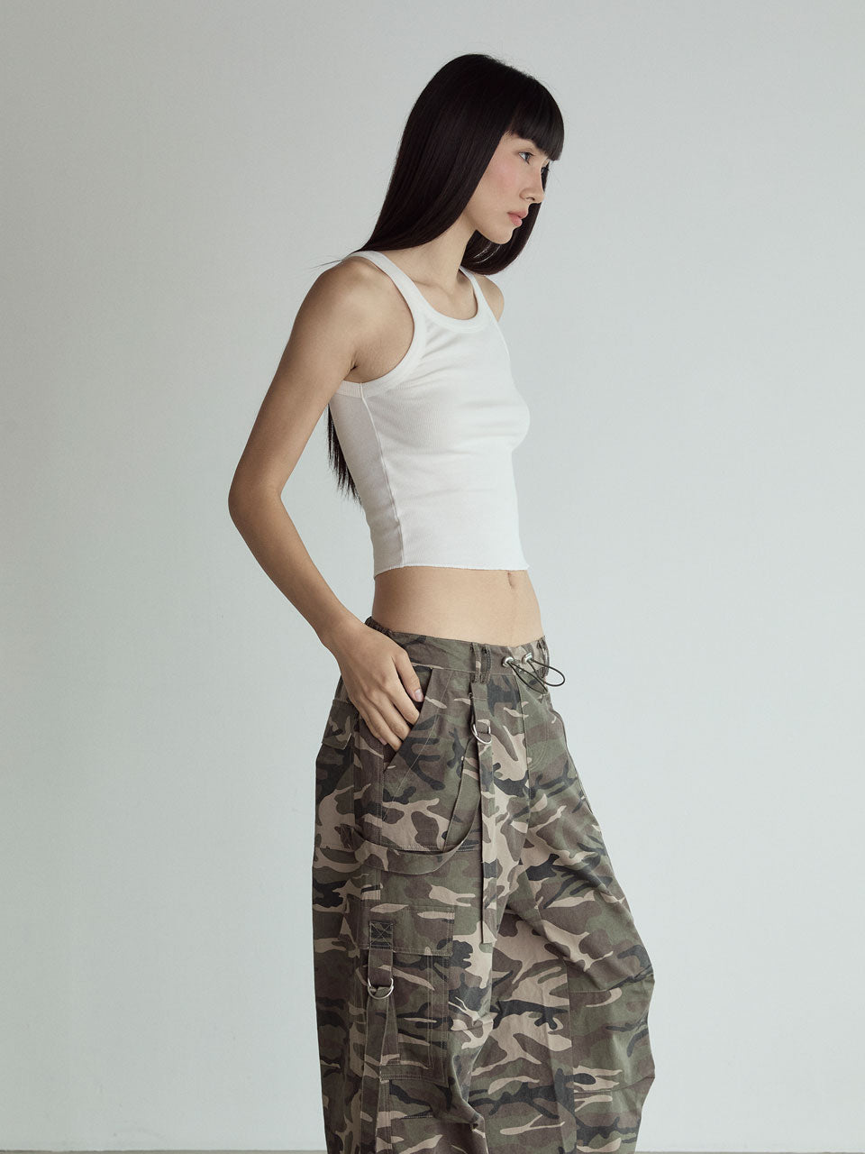 PANTALON CARGO À ANNEAUX_CAMOUFLAGE BEIGE
