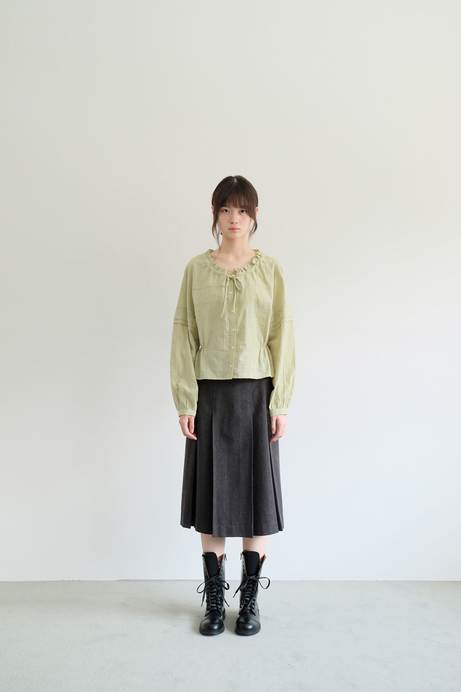 SALTY LACE BLOUSE_OLIVE