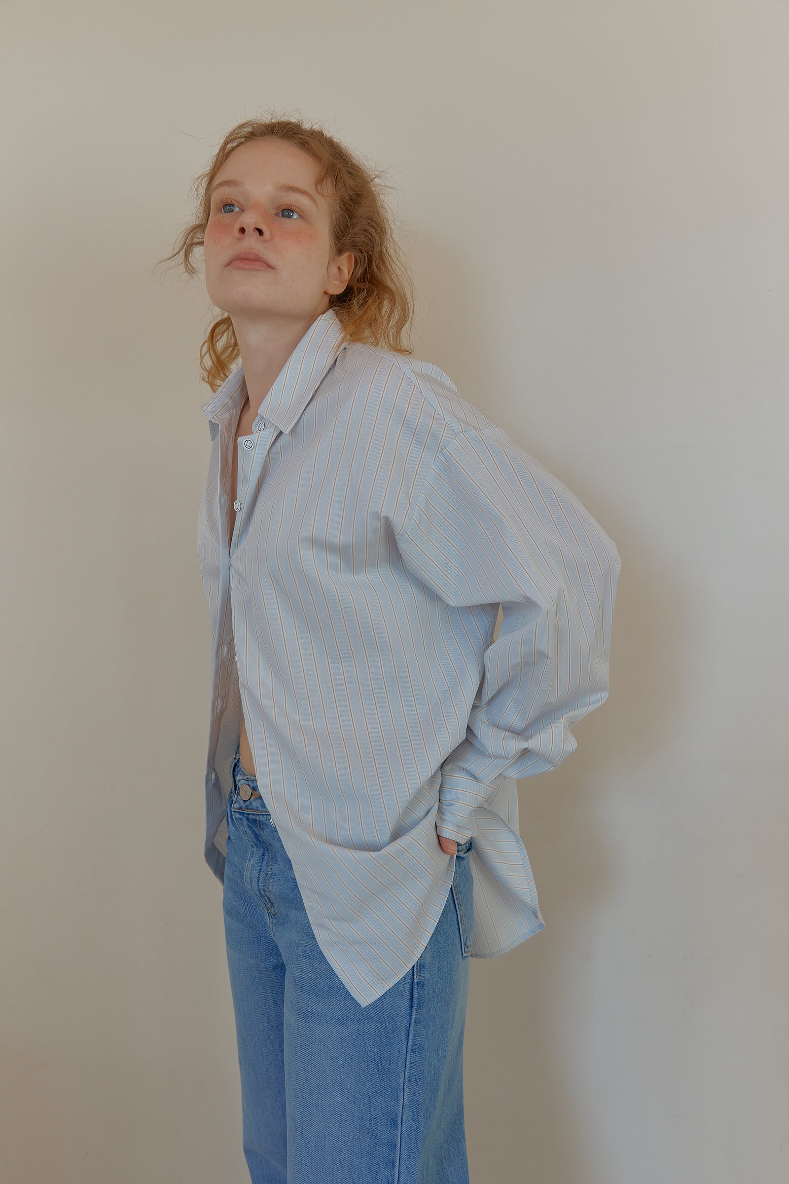 BUTTON POINTED STRIP SHIRT_BLUE