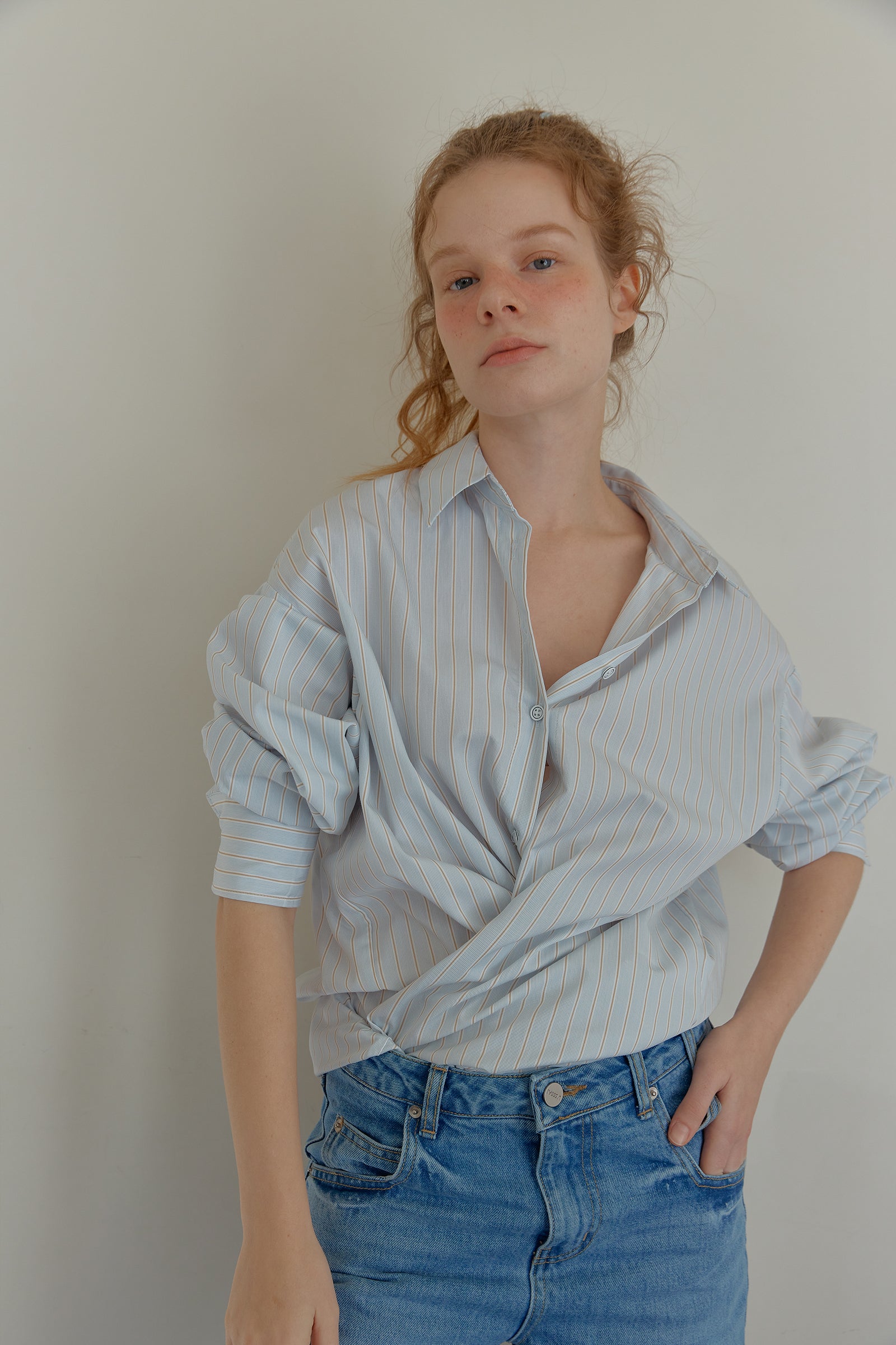 BUTTON POINTED STRIP SHIRT_BLUE