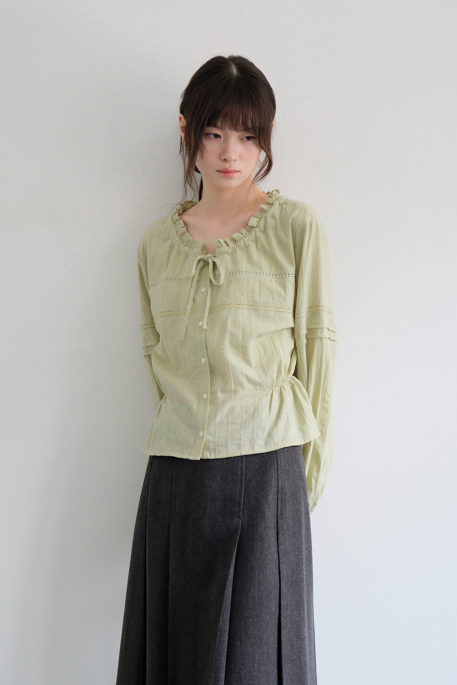 SALTY LACE BLOUSE_OLIVE