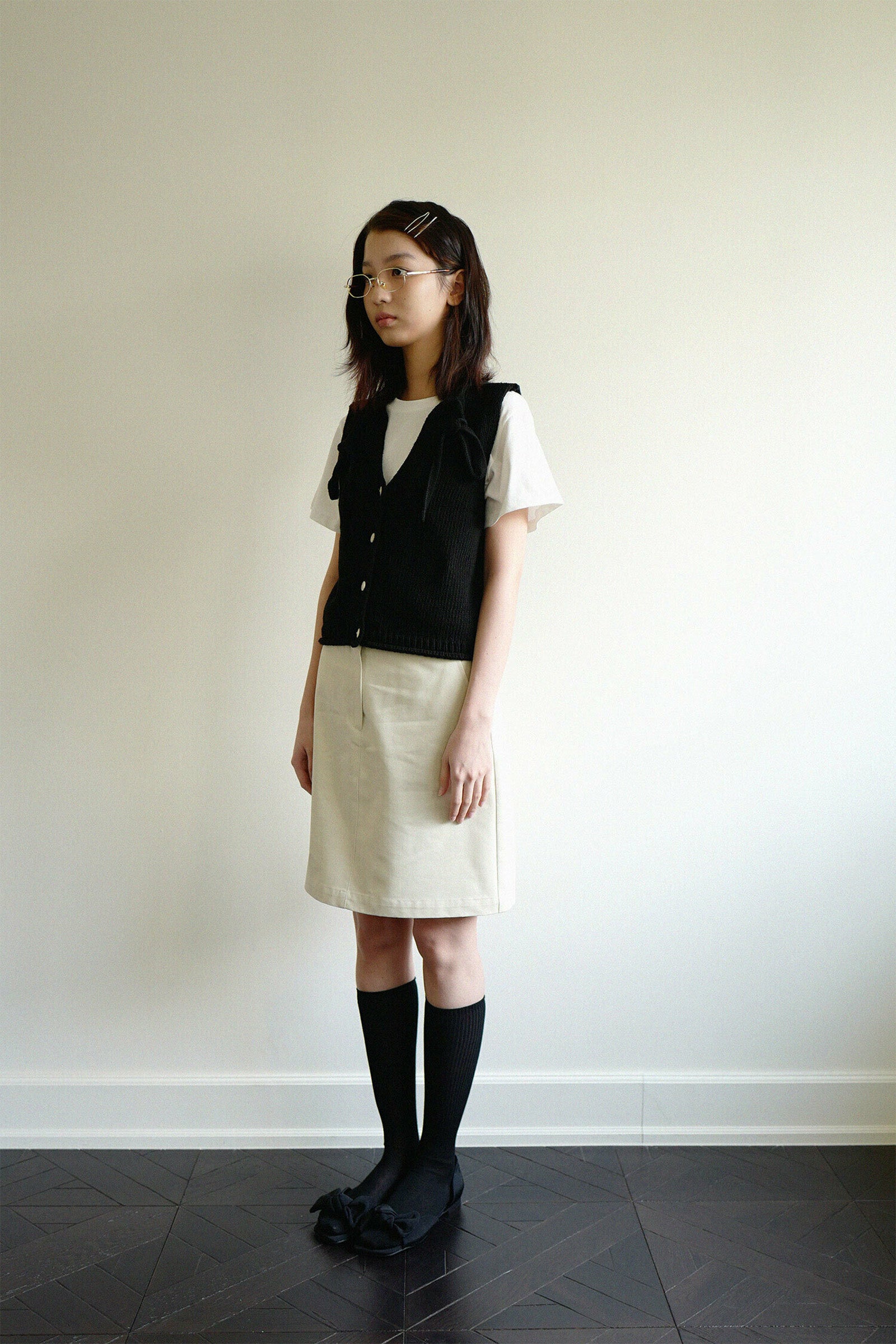 MOUI RIBBON STRAP OPEN VEST _BLACK
