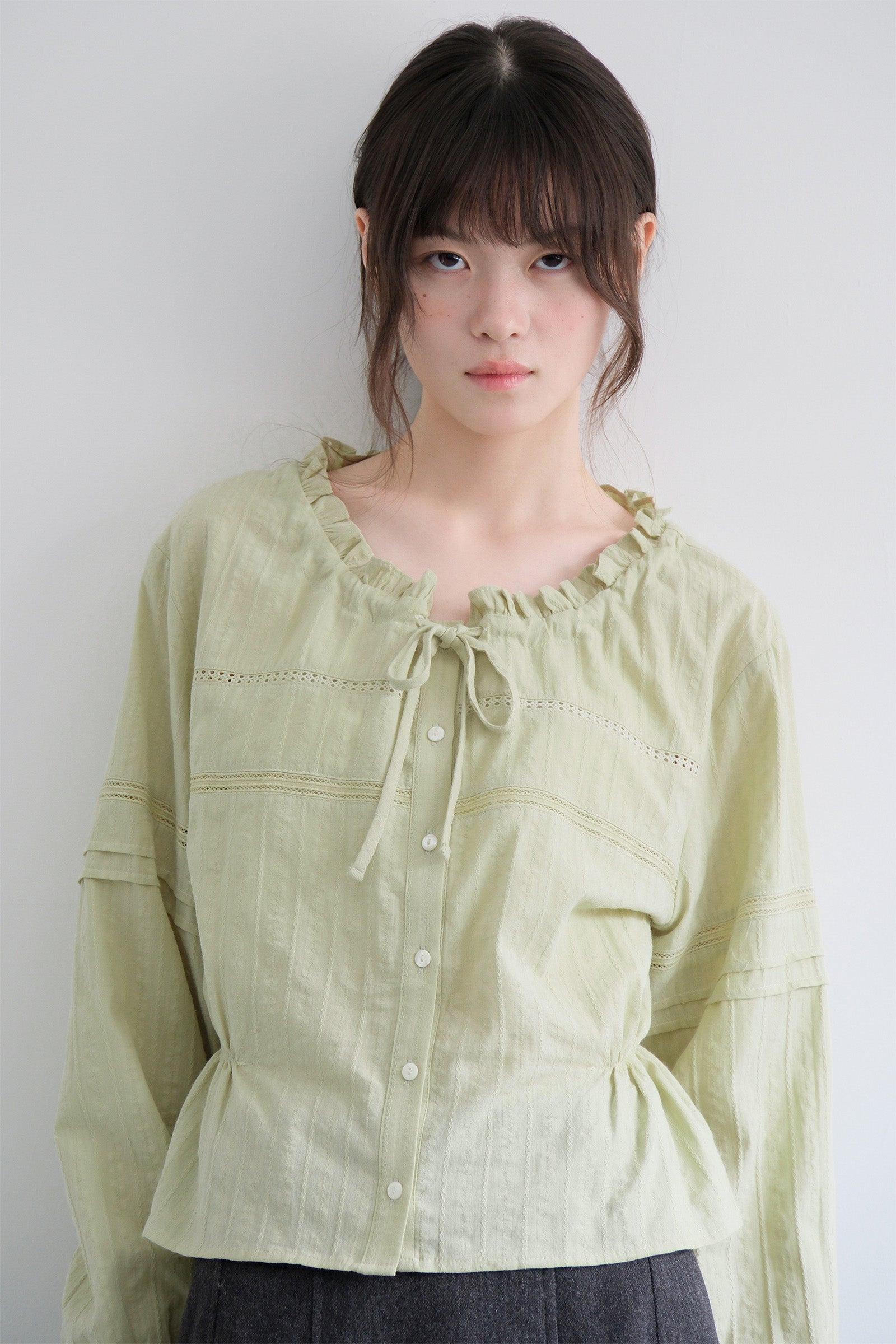 SALTY LACE BLOUSE_OLIVE