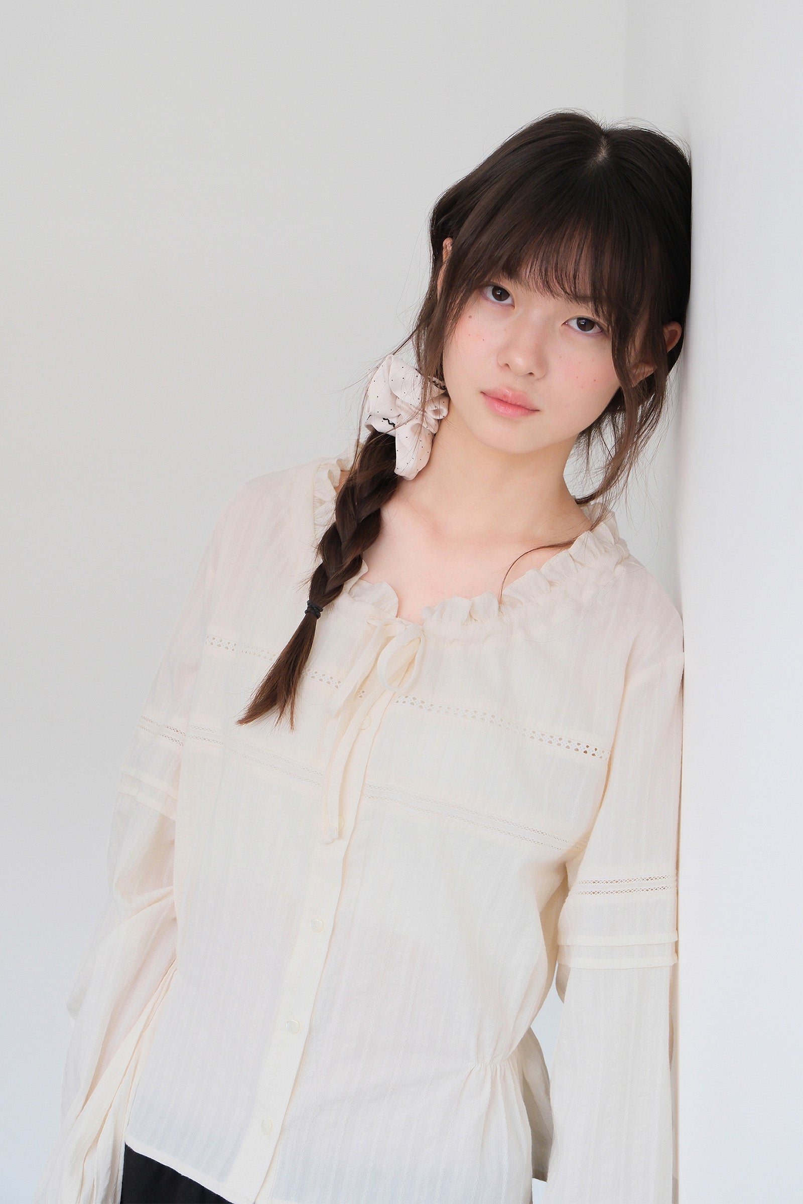 SALTY LACE BLOUSE_CREAM