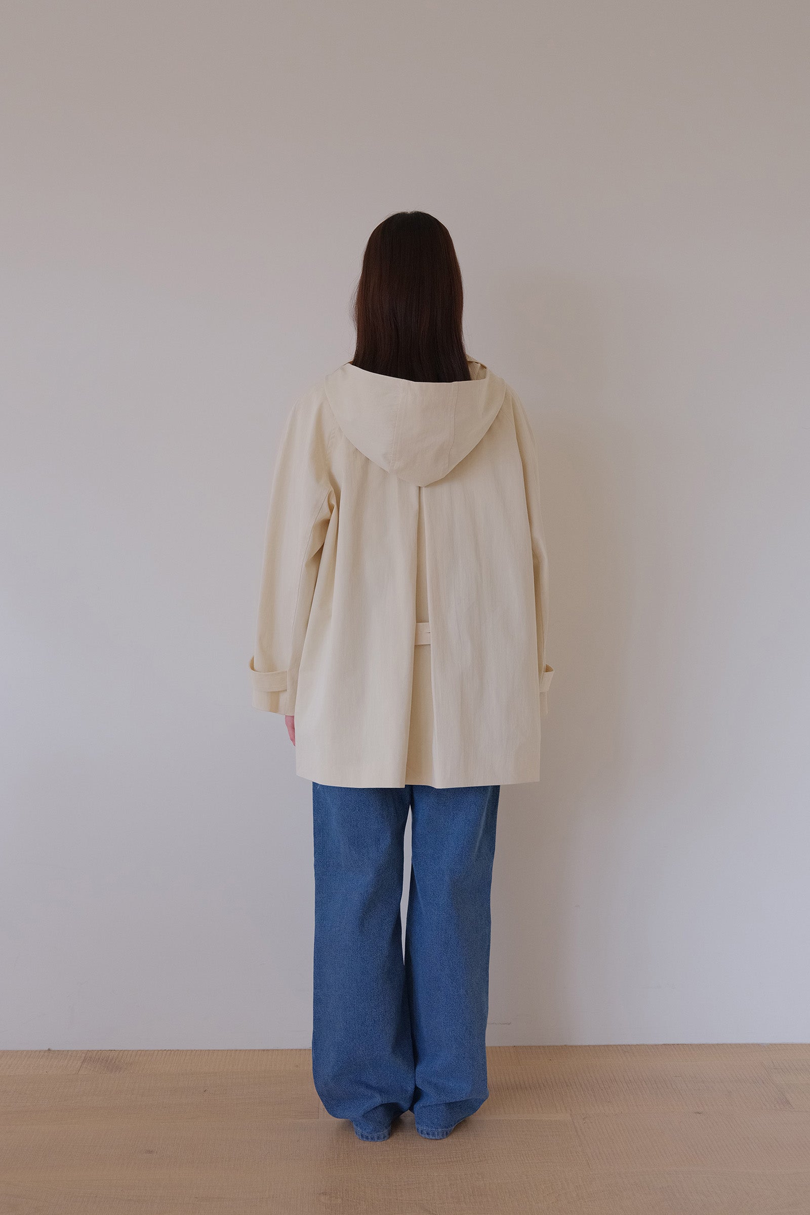 MOUI HOODED HALF TRENCH COAT _BEIGE CRÈME