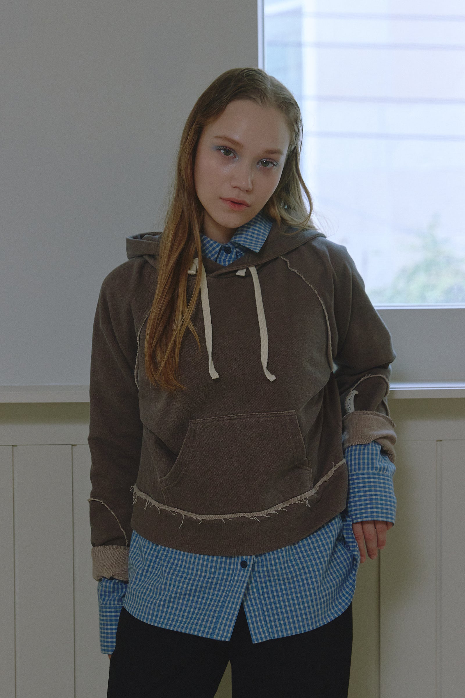 PIGMENT RAGLAN CROPPED HOODIE_MARRON