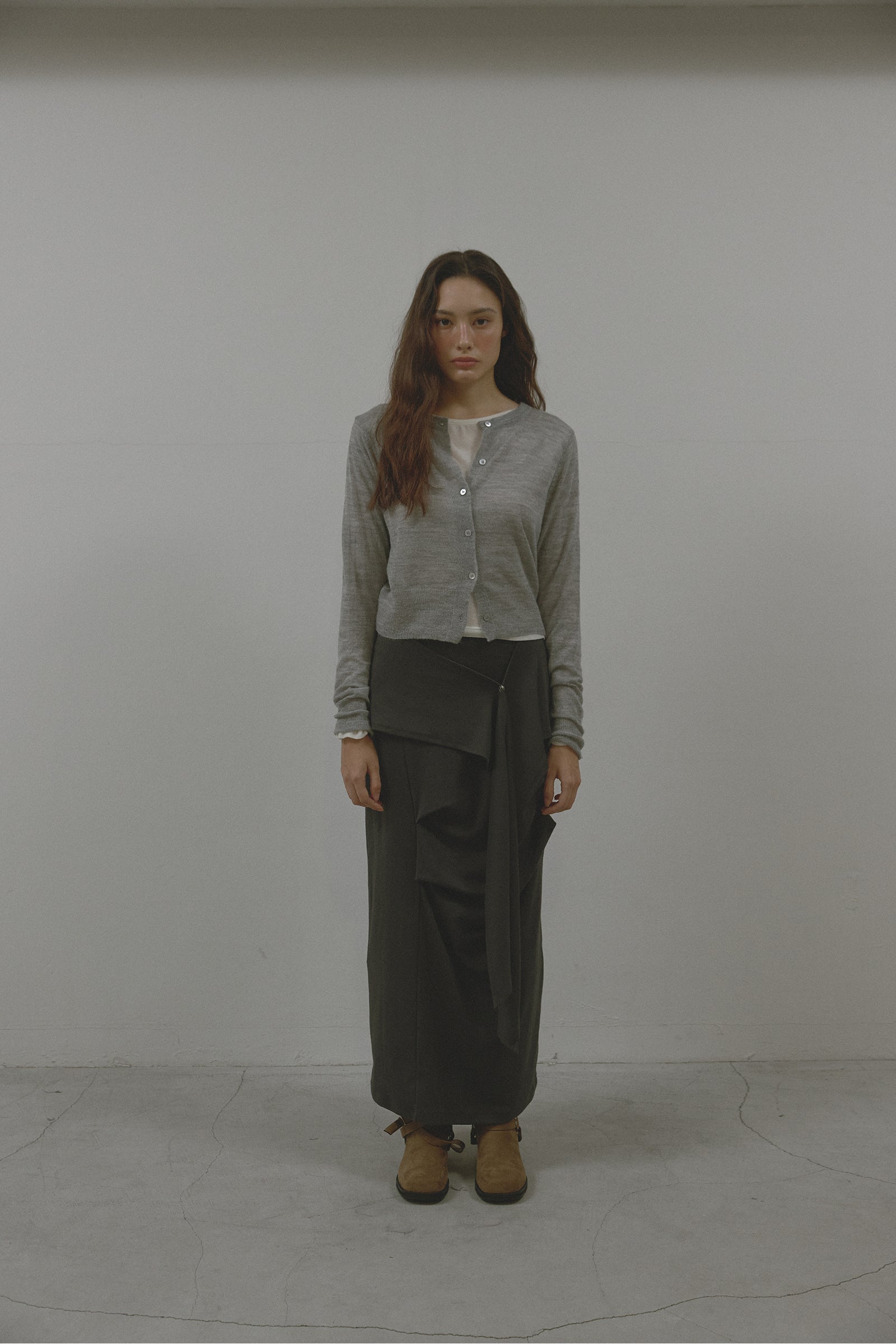 TUK WRAP SKIRT_CHARCOAL