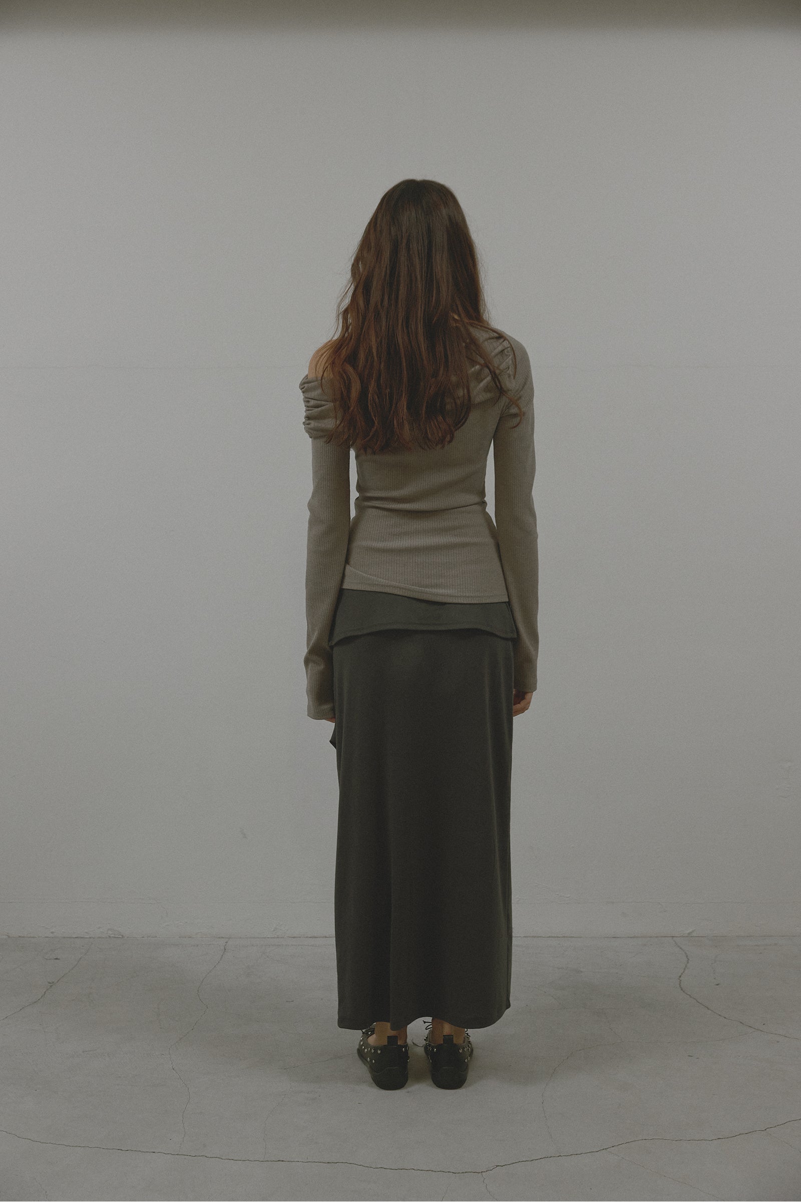 GRACE SHIRRING T_BEIGE GREY