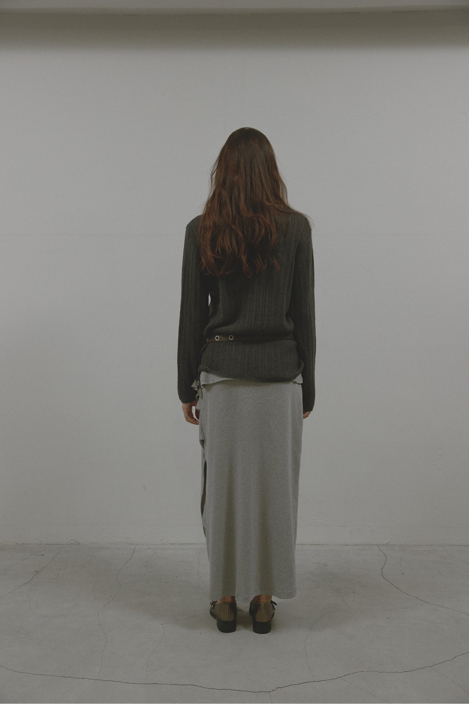 V-NECK GOLGI KNIT_GREY