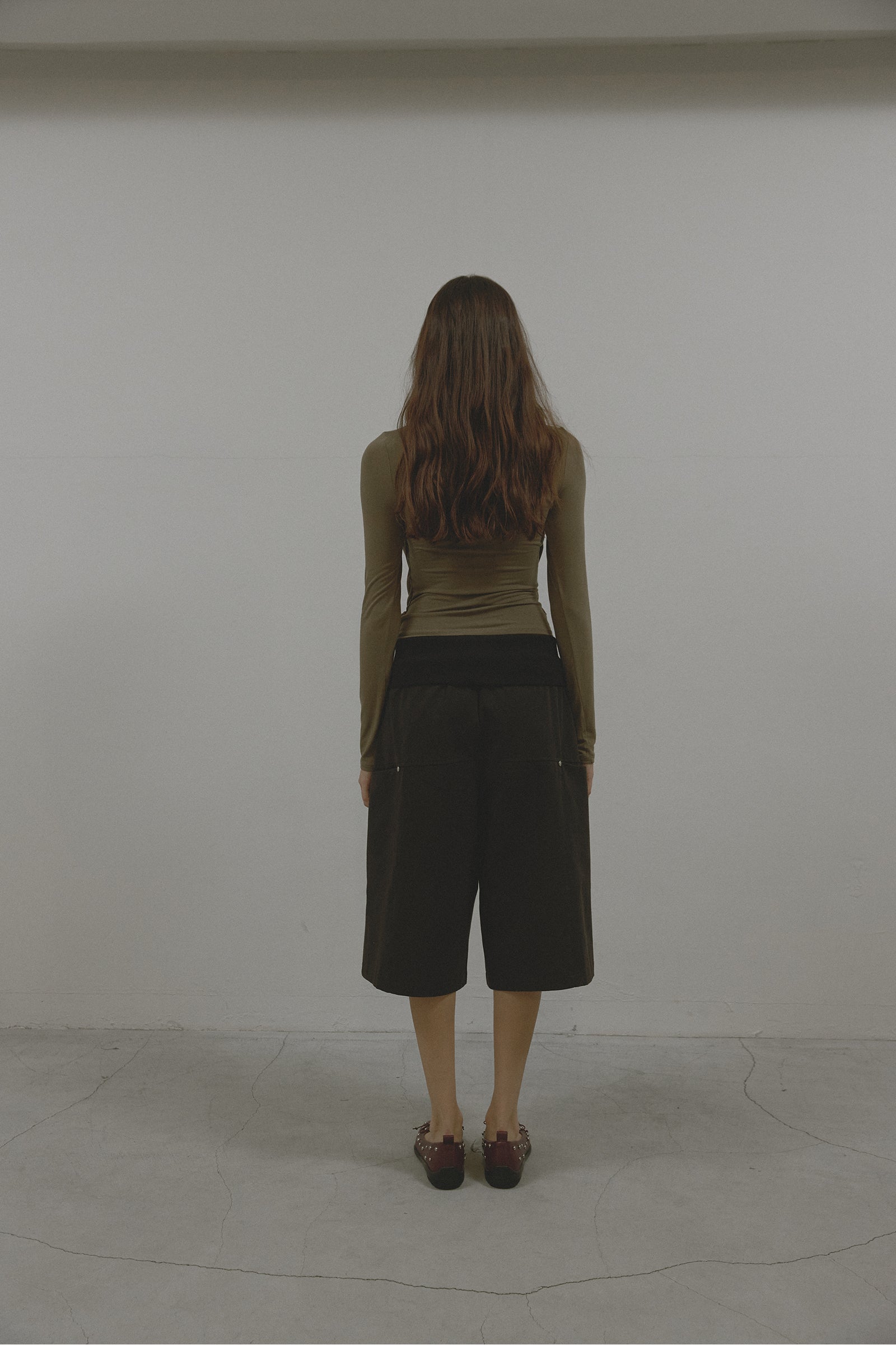 LAYERED COWL T_KHAKI