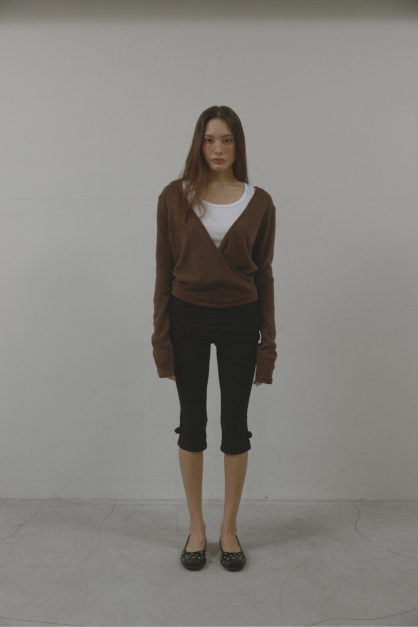 FLOWER SLIT FOLDING PANTS_BLACK
