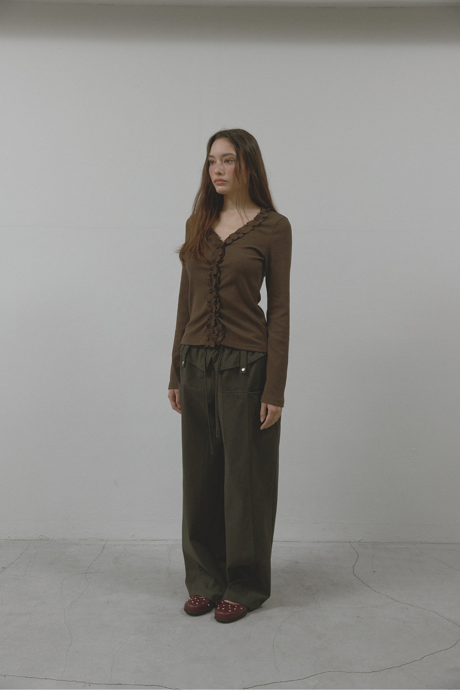 FRILL BUTTON CARDIGAN_BROWN