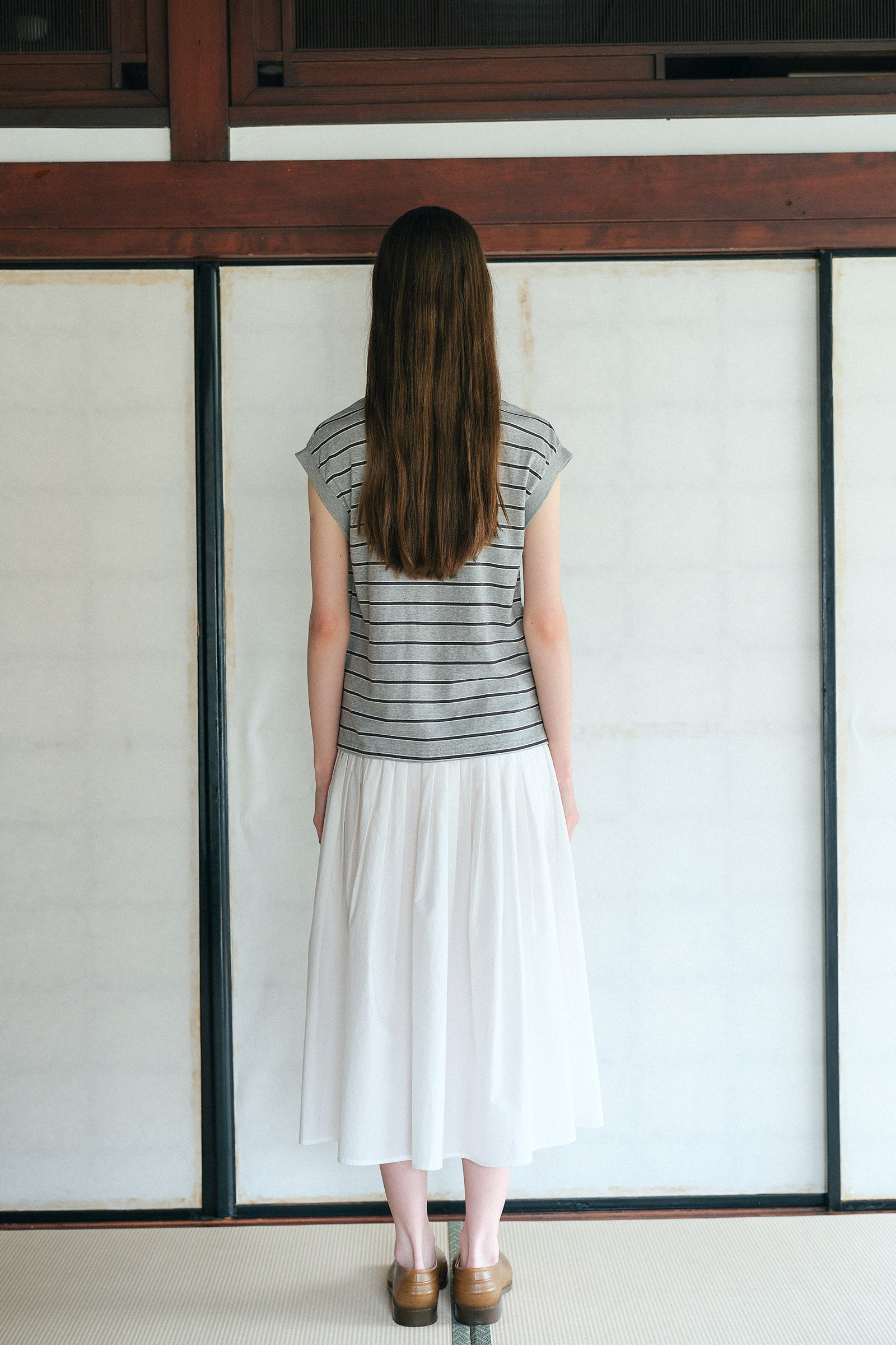 TOMMY SLEEVELESS_GRIS
