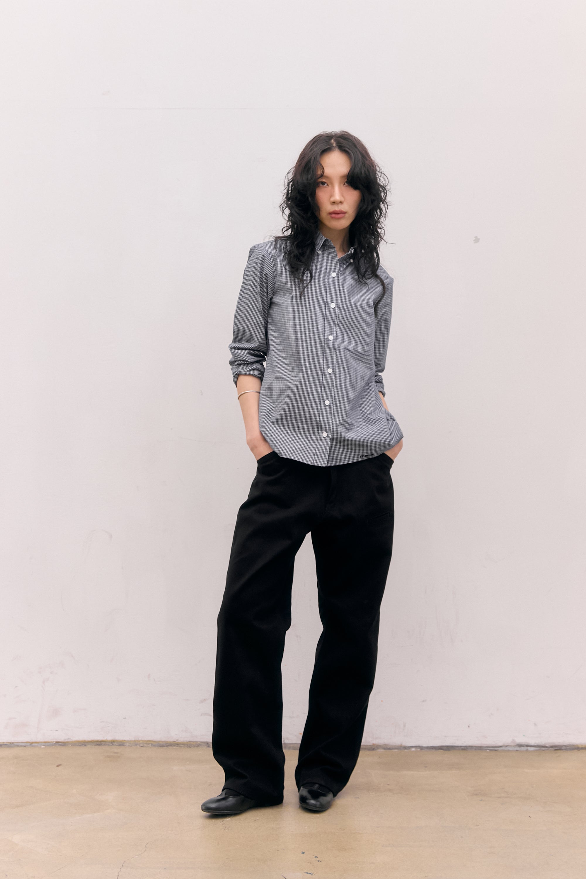 CHEMISE À CARREAUX À MANCHES RETROUSSÉES_NOIR