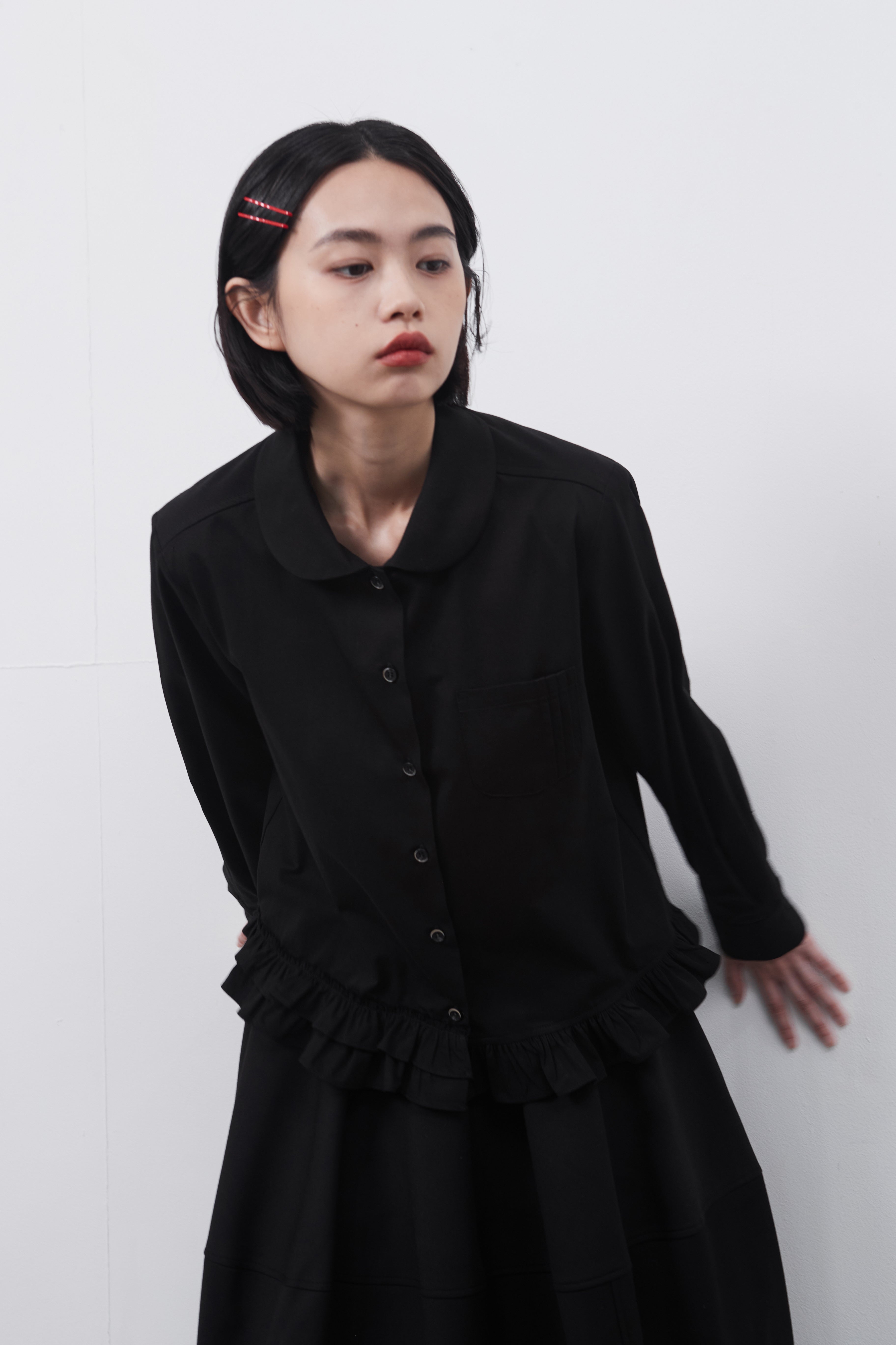  FRILL POCKET BLOUSE_NOIR