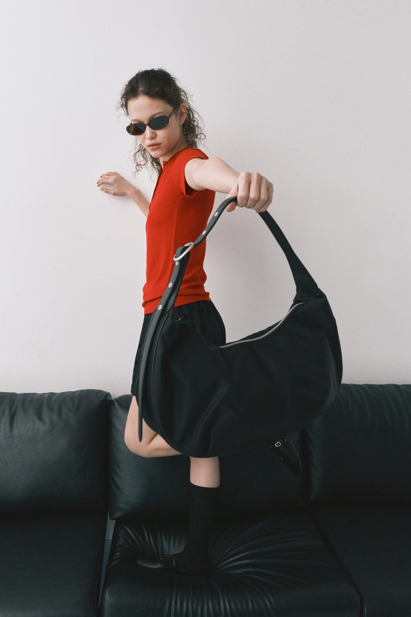 DAILY NYLON HALF MOON BAG_BLACK
