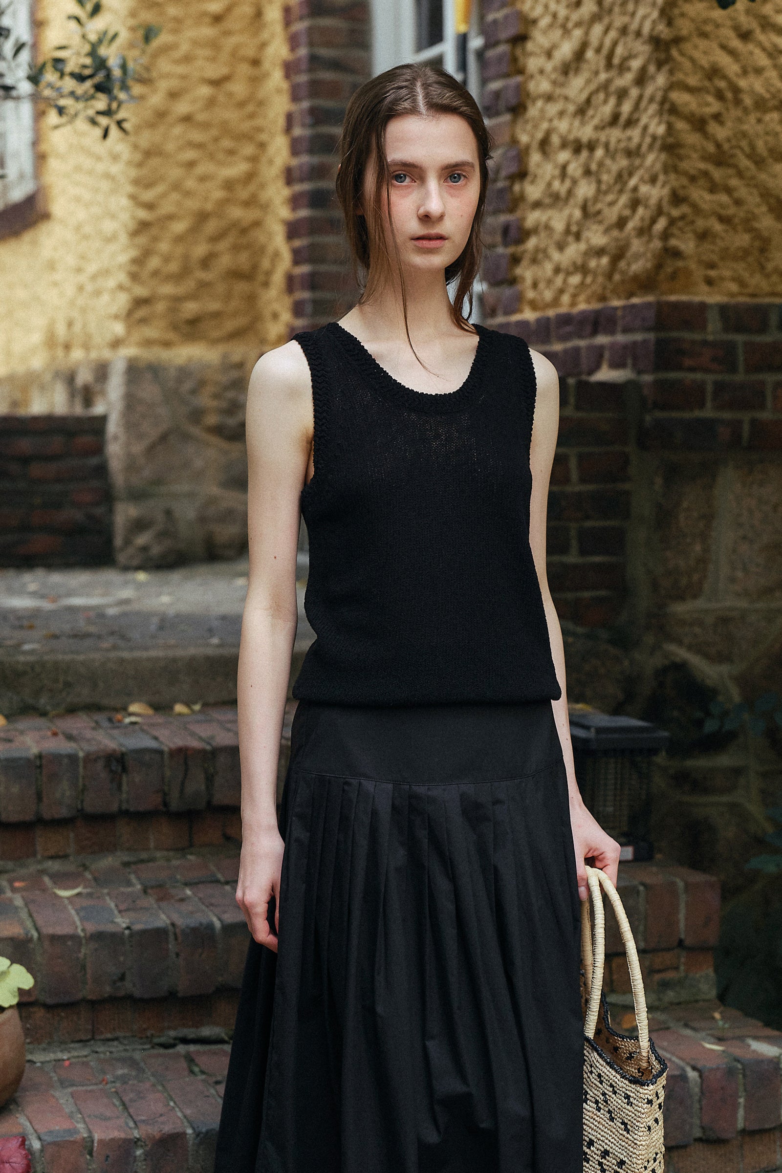 HARRIETTE KNIT SLEEVELESS_NOIR
