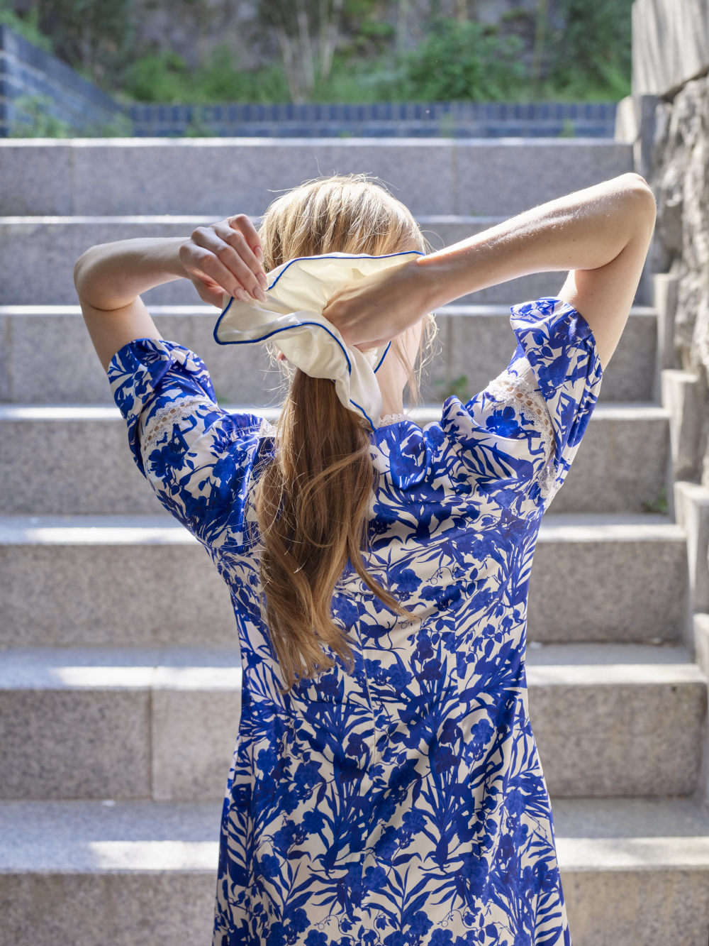 IVORY SILK  SCRUNCHIE