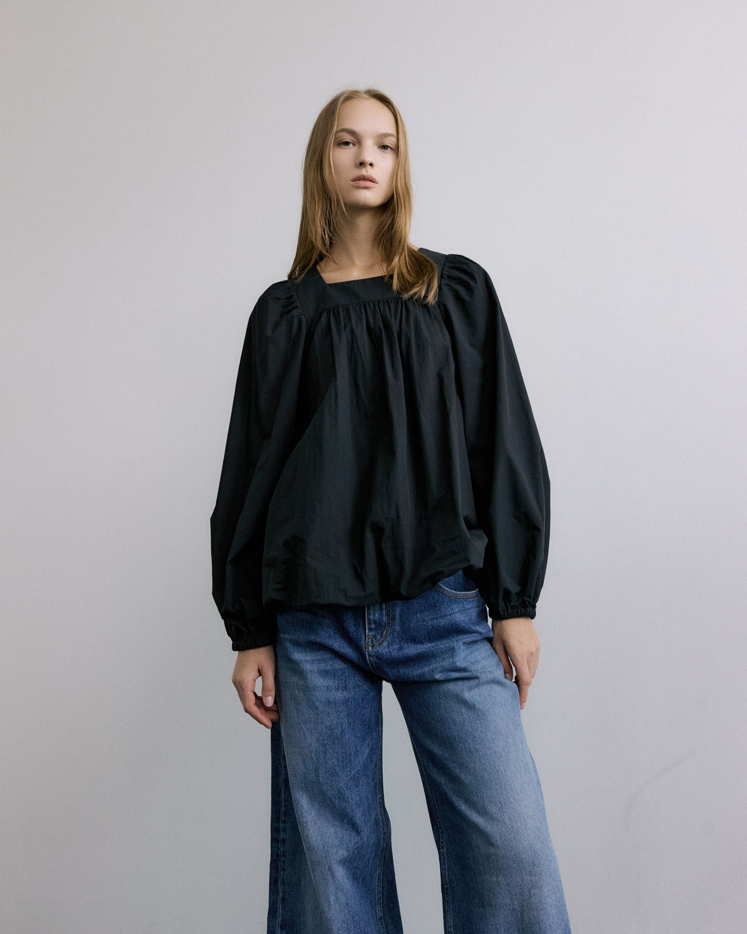 SQUARE NECK BALLOON BLOUSE_BLACK