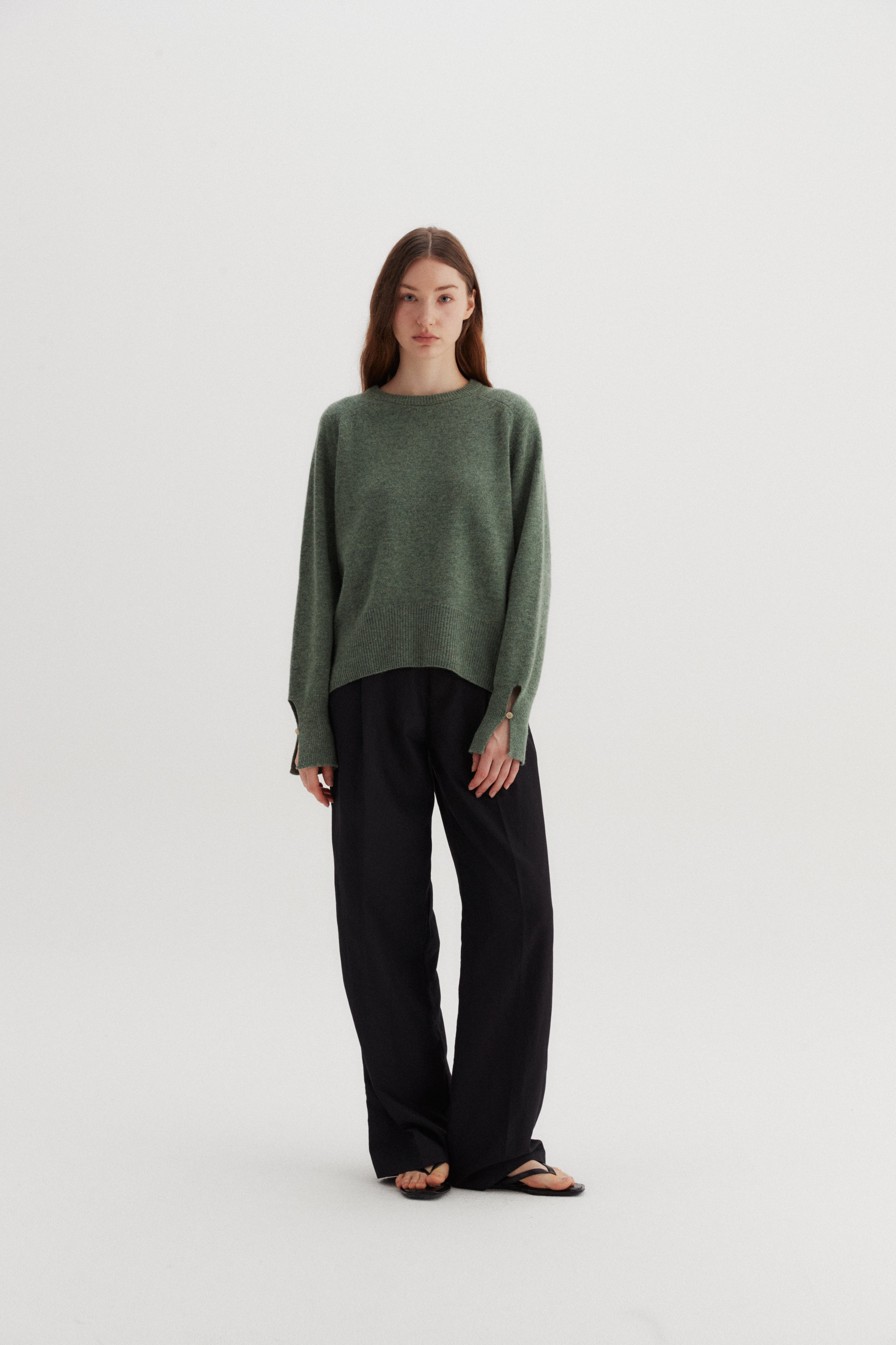 SADDLE ROUND SWEATER_DARK GREEN