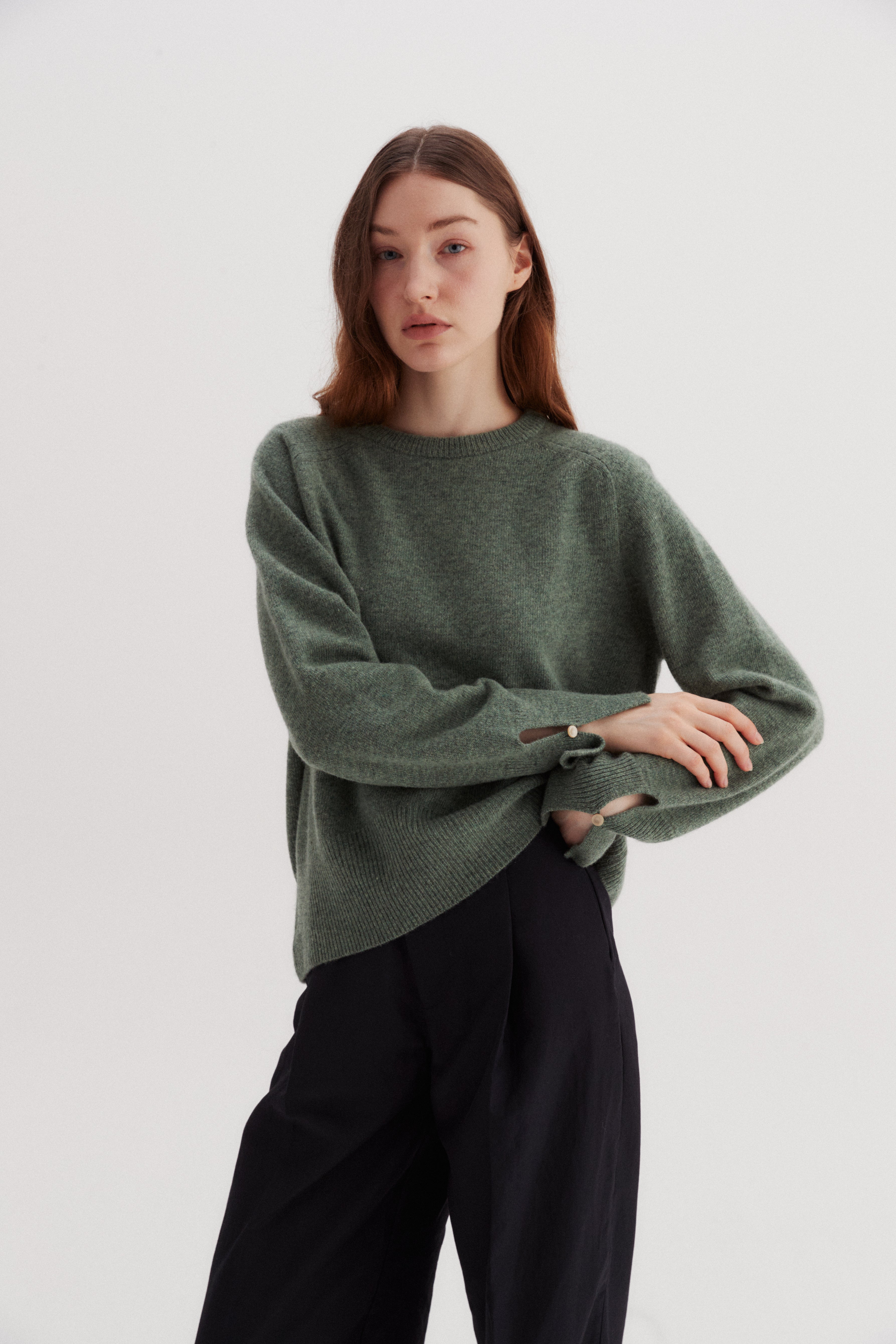 SADDLE ROUND SWEATER_DARK GREEN