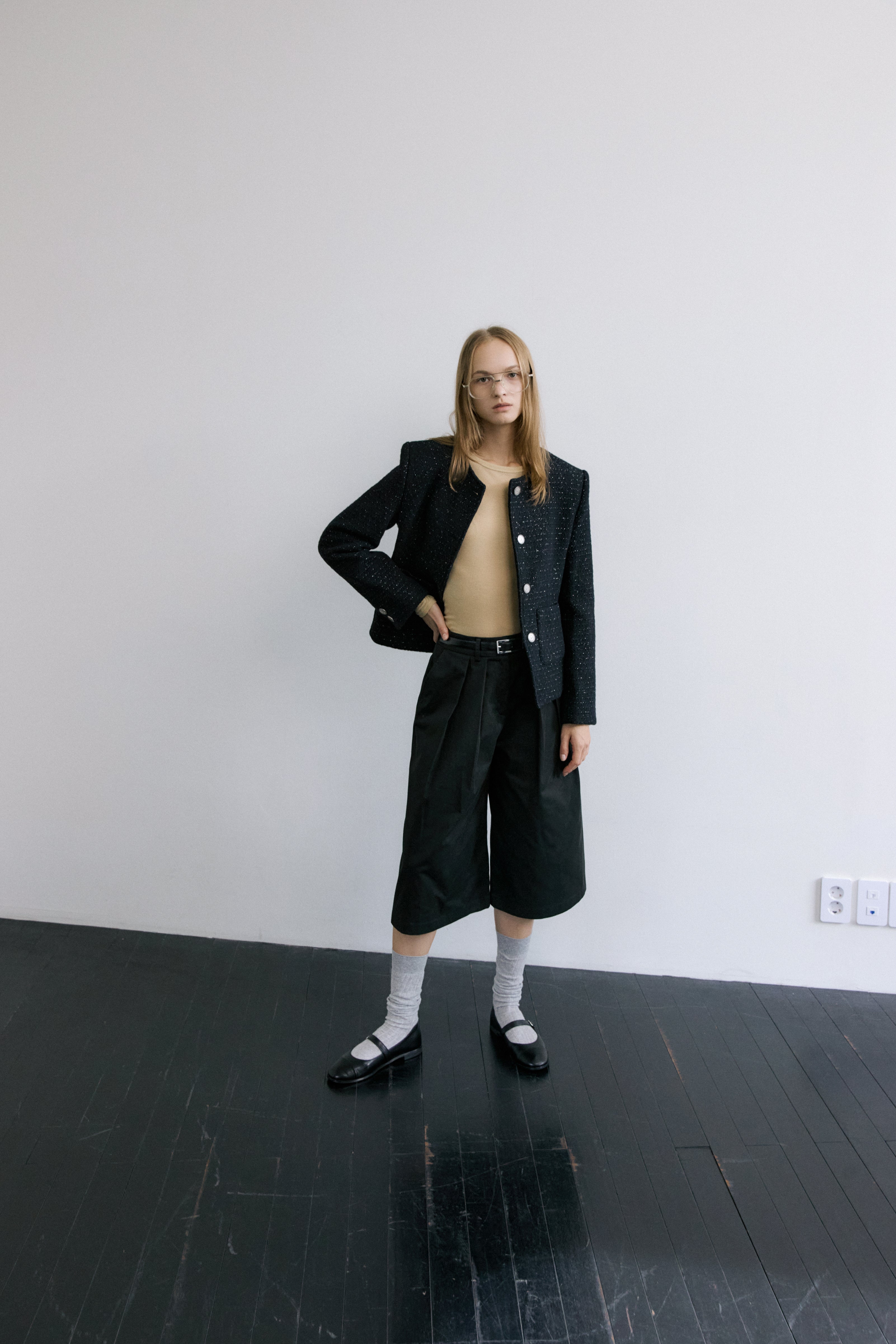 AUTUMN TWO TUCK CULOTTES PANTS_BLACK