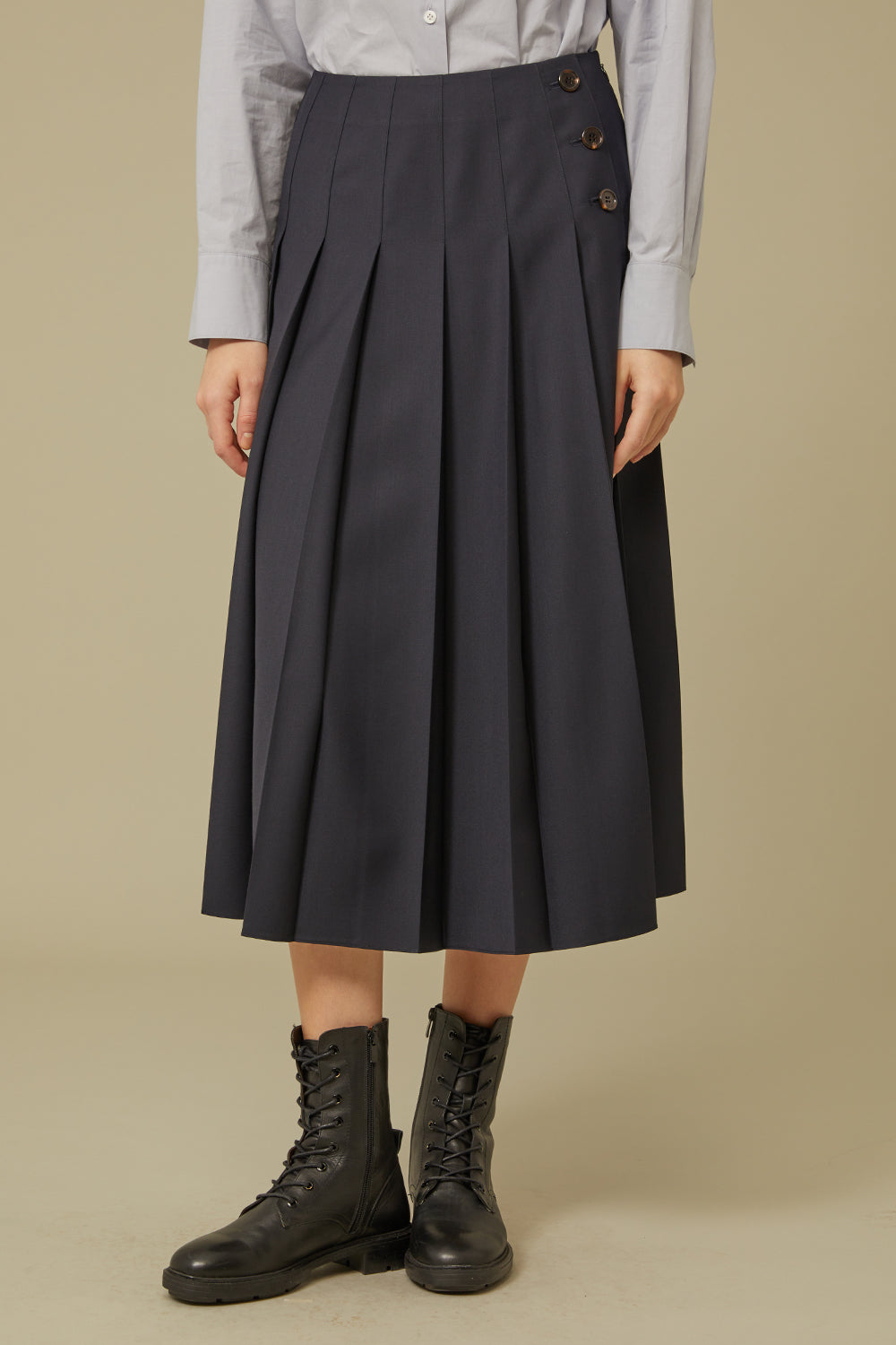 PLEATS BUTTON MIDI SKIRT_NAVY